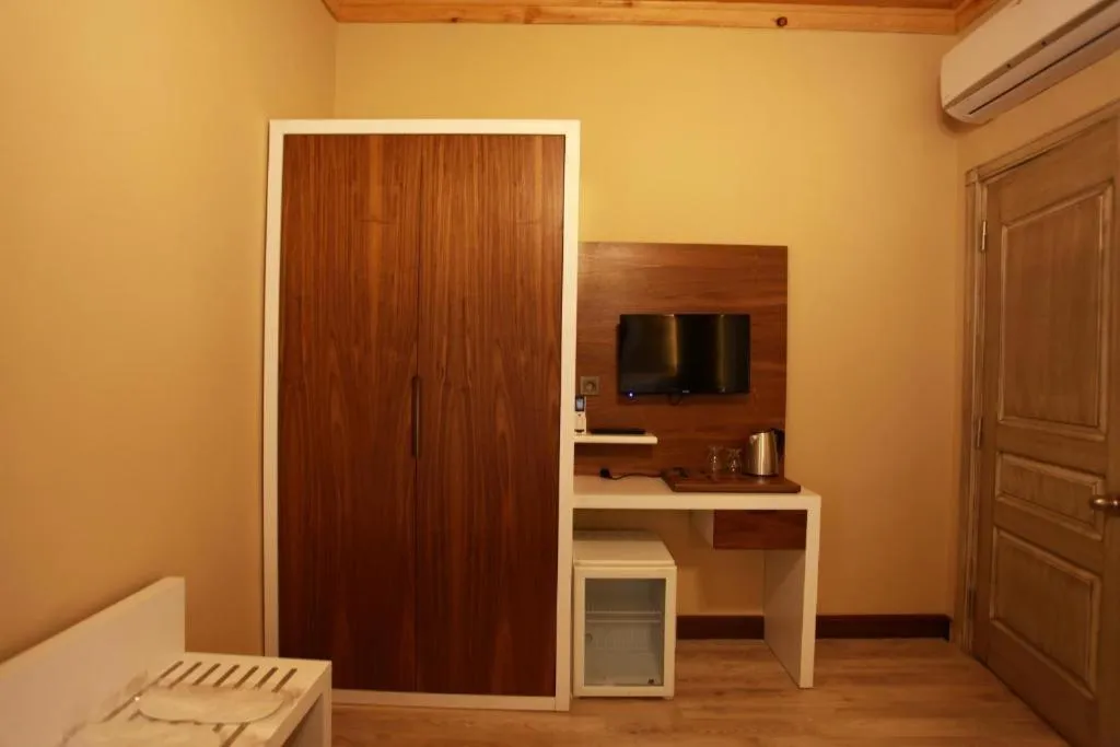 TV and multimedia in Bacchus Pension