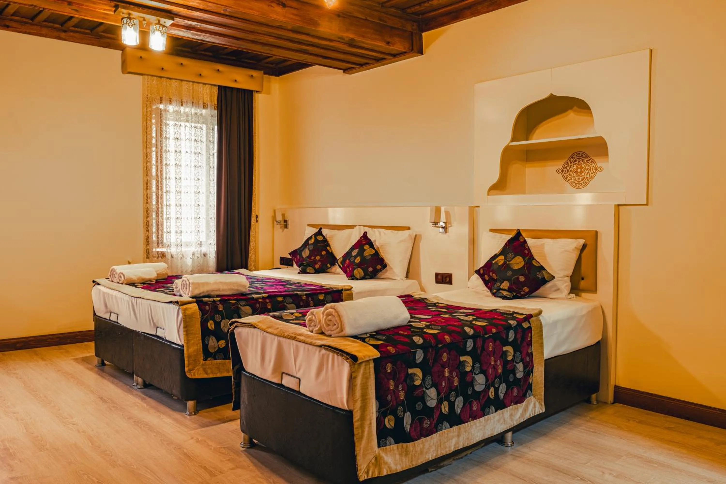 Bedroom, Bed in Bacchus Pension