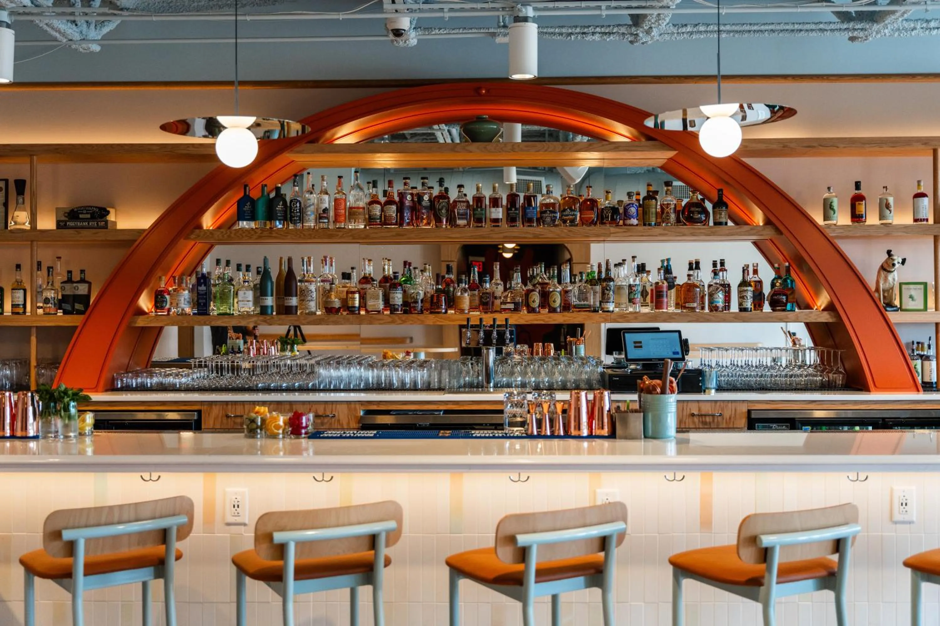 Nightclub / DJ in Waymore's Guest House