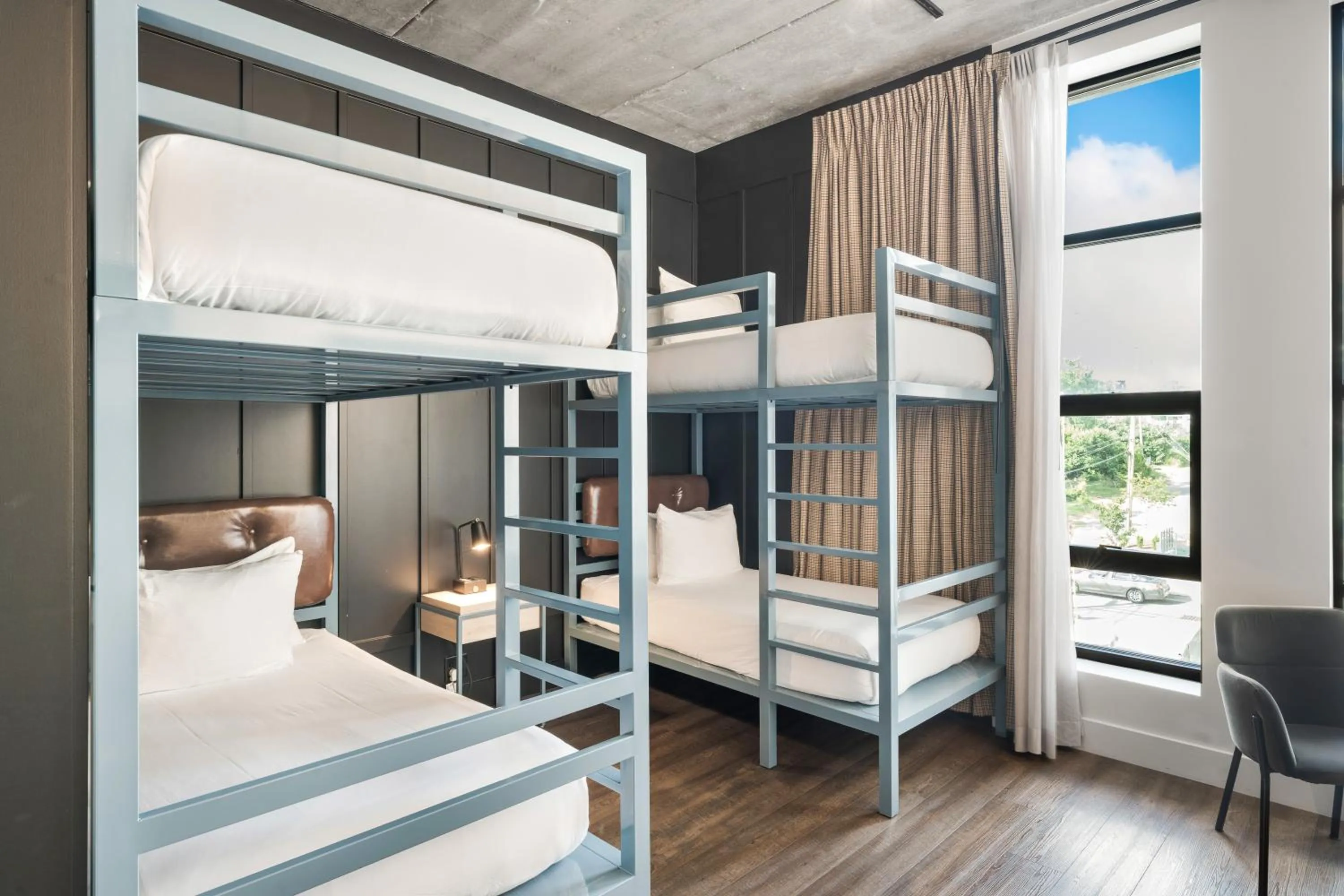 Bedroom, Bed in Waymore's Guest House