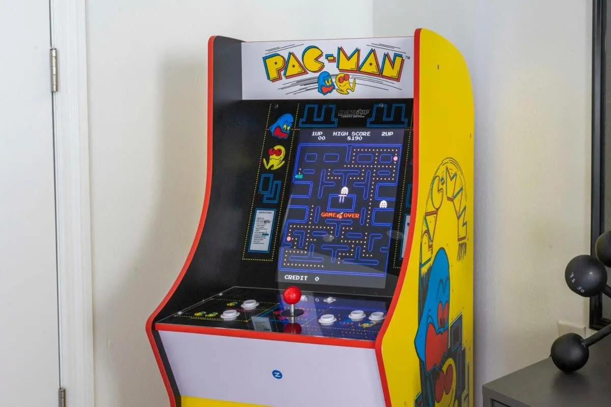 Joyful 8Bd Single Family w Pool @Champions Gate 9262