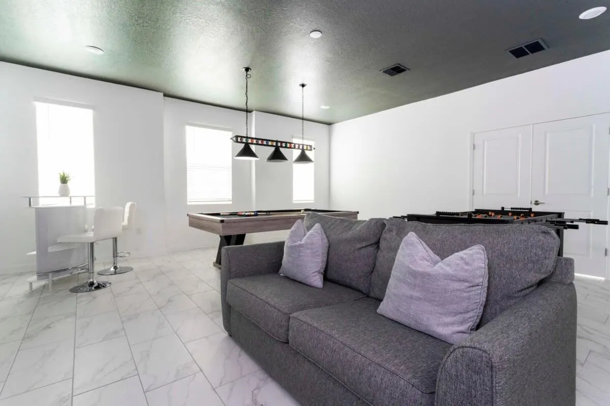 Joyful 8Bd Single Family w Pool @Champions Gate 9262