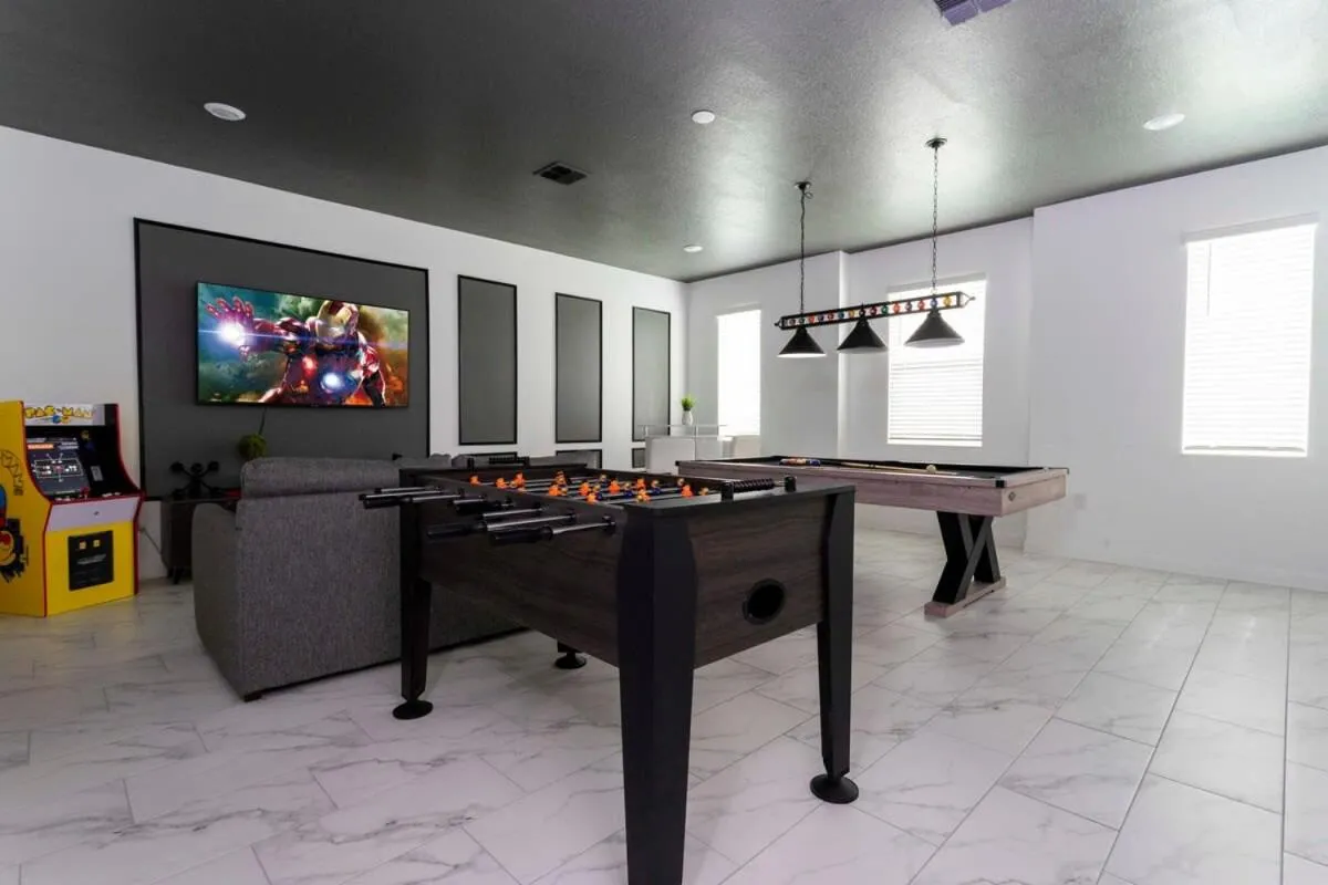 Joyful 8Bd Single Family w Pool @Champions Gate 9262