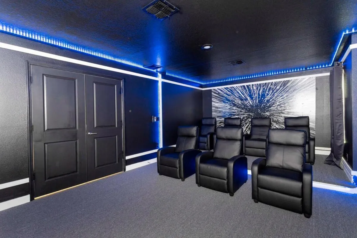 Joyful 8Bd Single Family w Pool @Champions Gate 9262