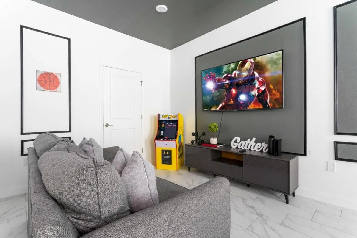 Joyful 8Bd Single Family w Pool @Champions Gate 9262