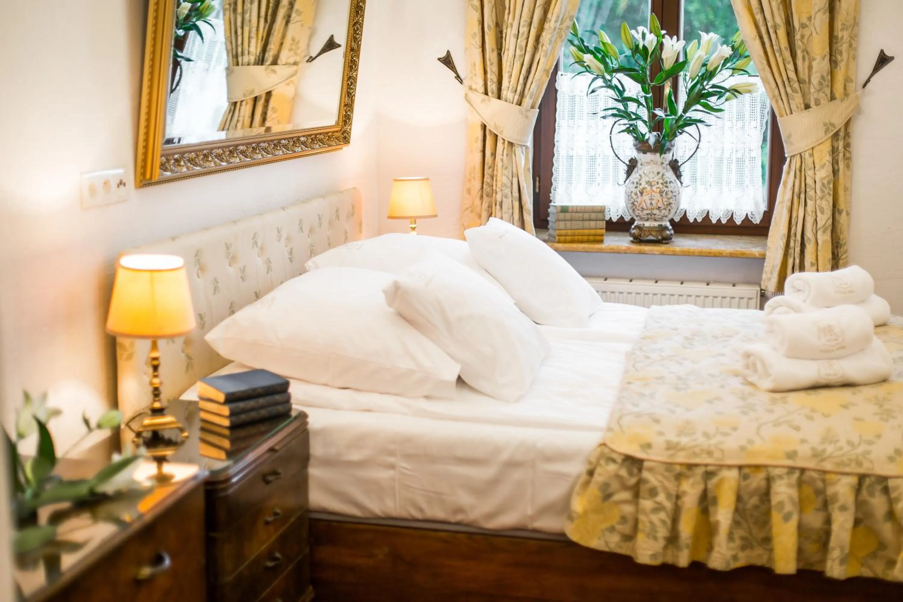 Bed in VILLA RED by COLUMBUS Ustka