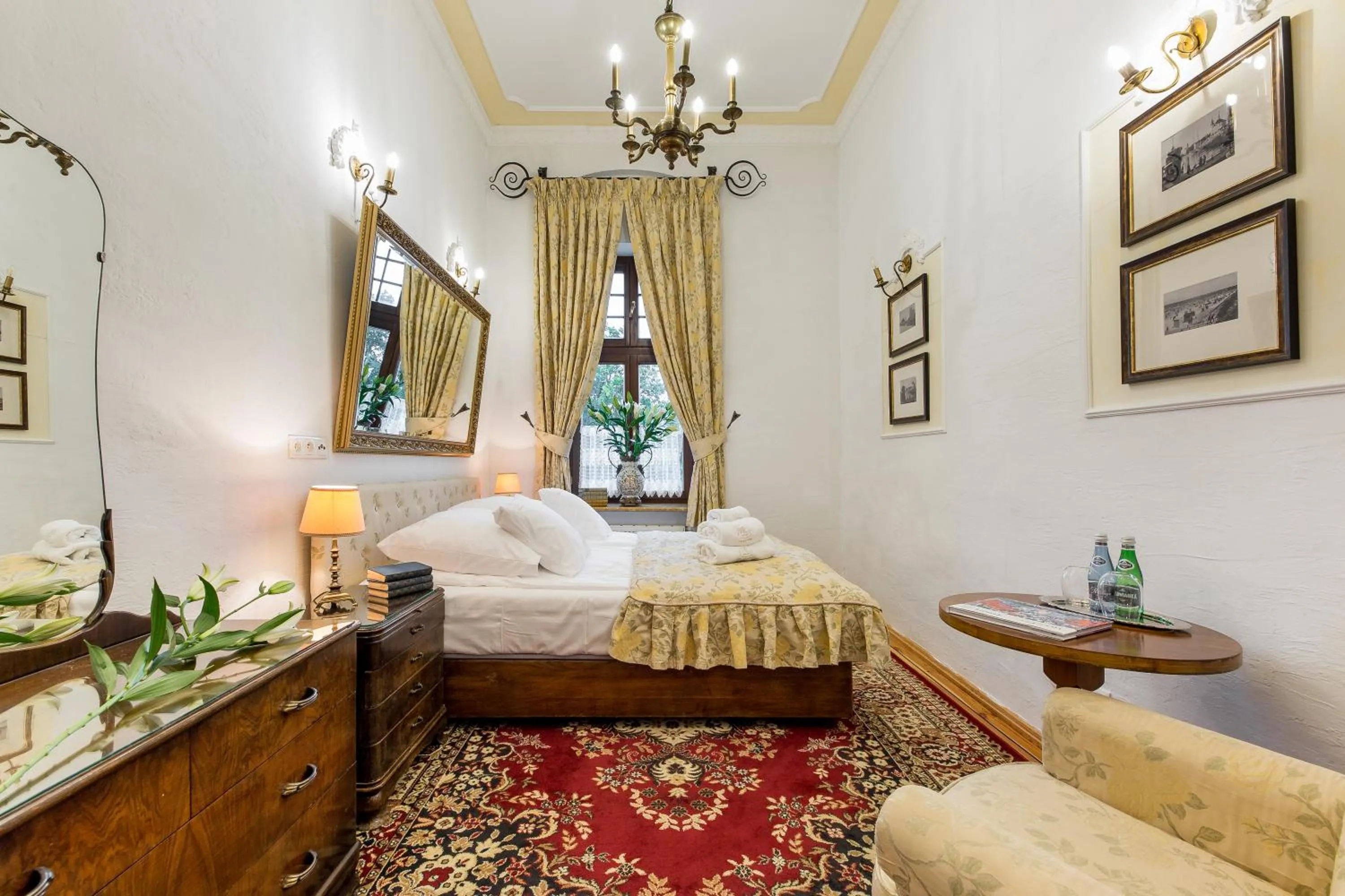 Bed in VILLA RED by COLUMBUS Ustka