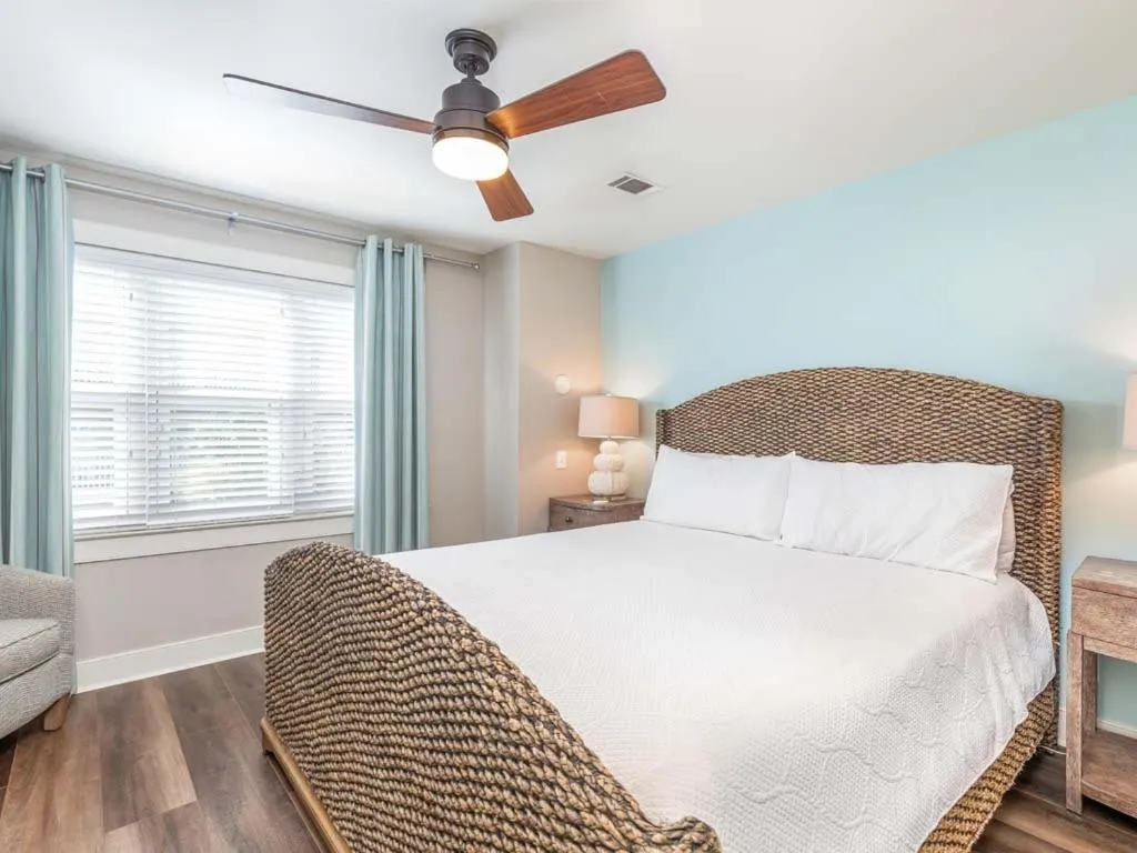 Bed in Atlantic Ocean 2