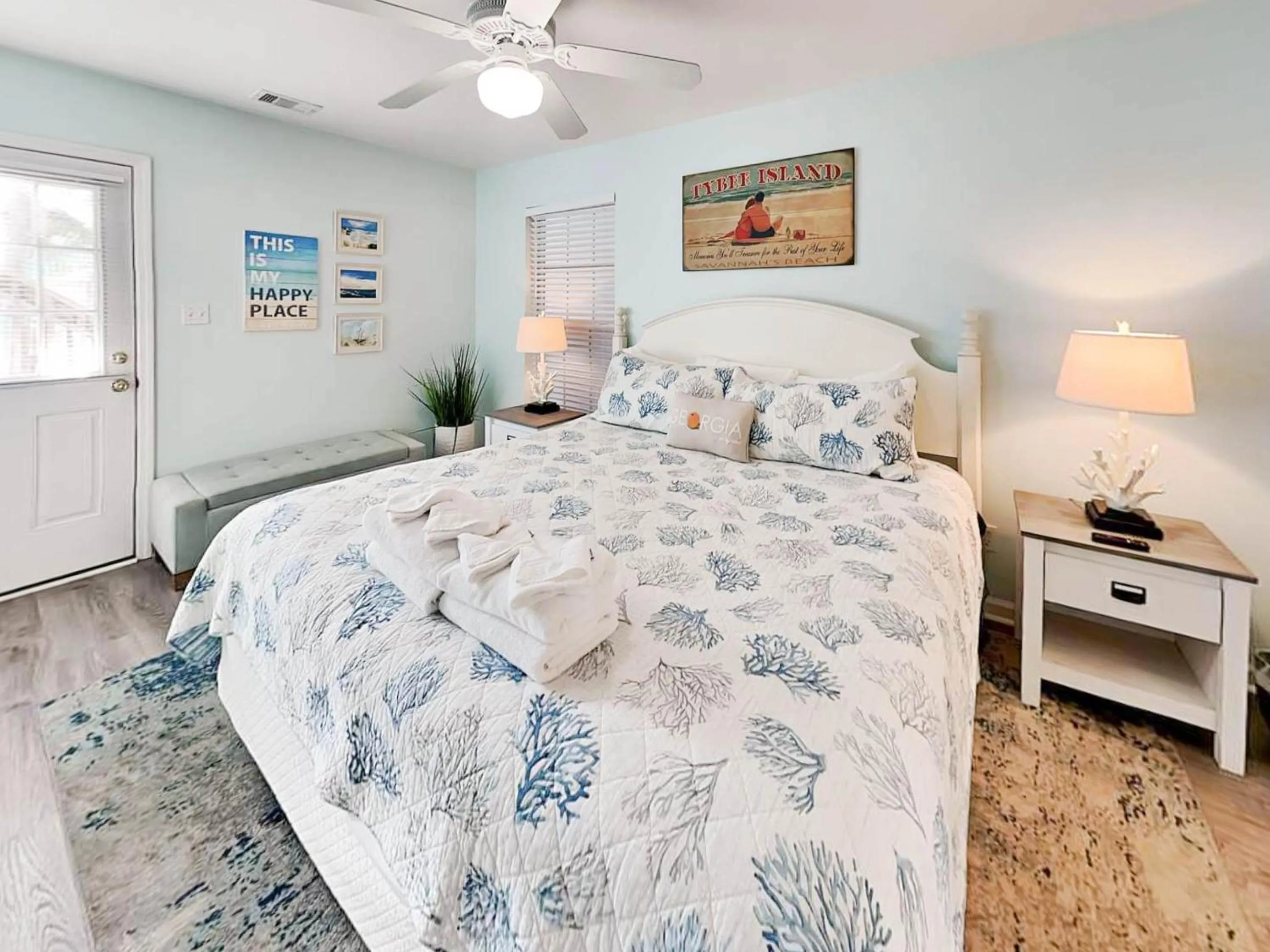 Bed in South Beach Ocean 4