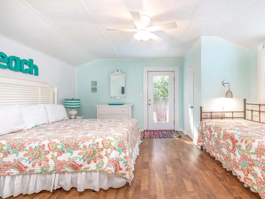 Bed in Blue Crab Cottage