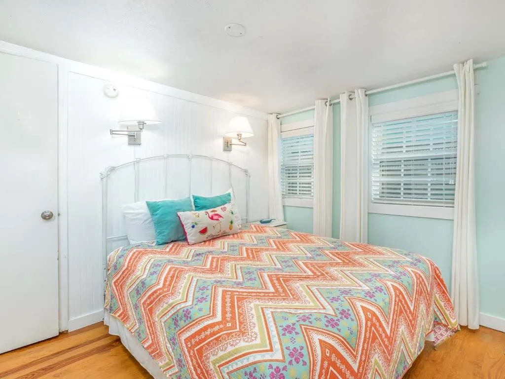 Bed in Blue Crab Cottage