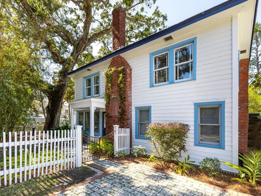 Guiding Light Cottage