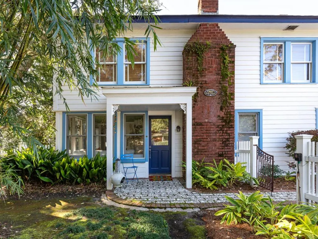 Guiding Light Cottage