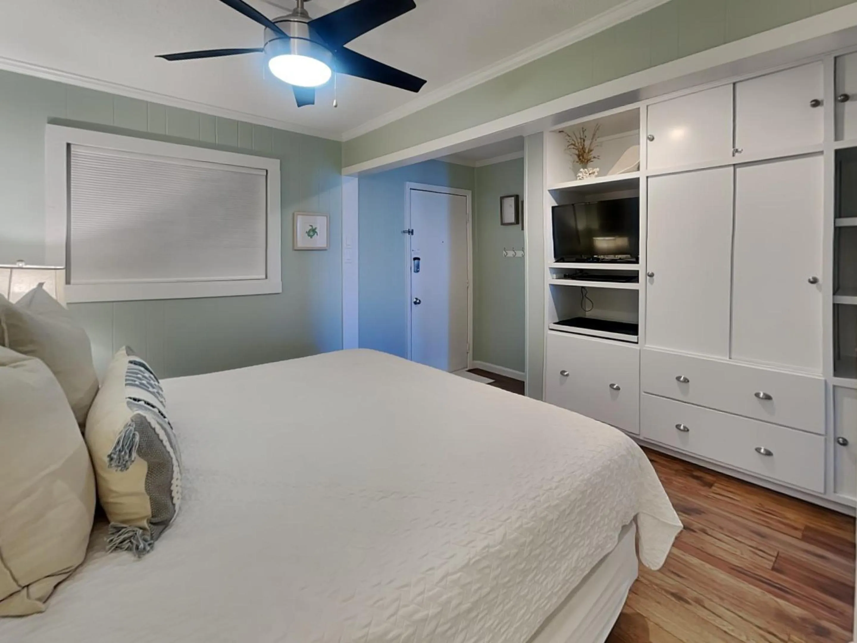 Bed in Beach Racquet A219