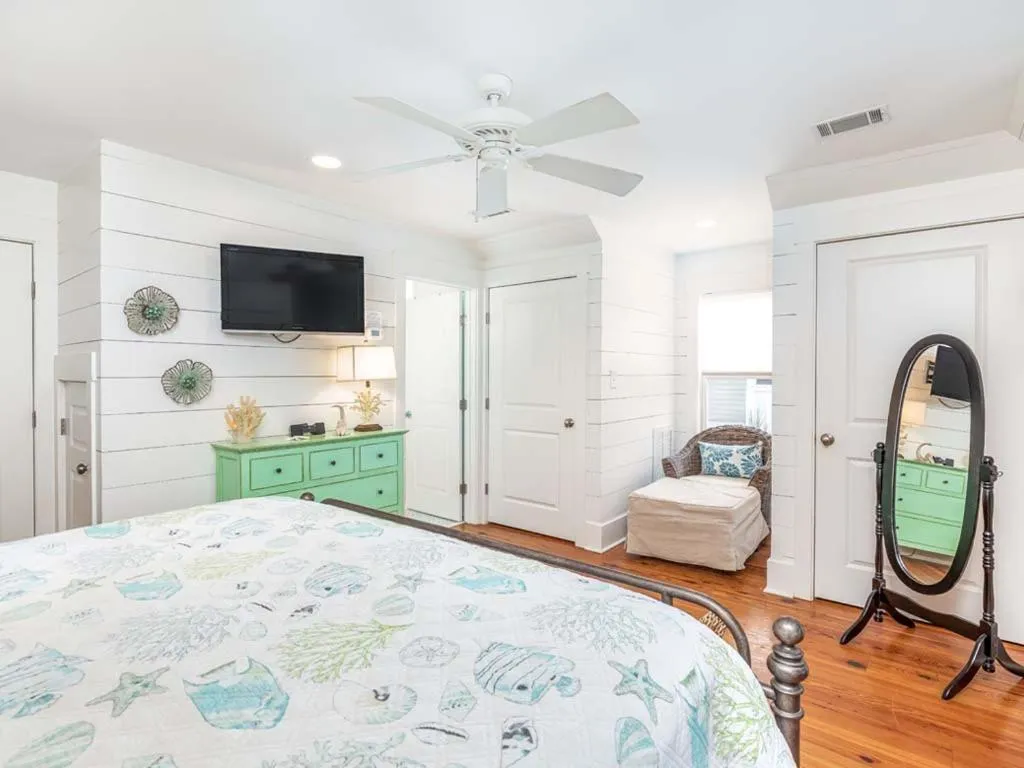 Bed in Serenity By The Sea