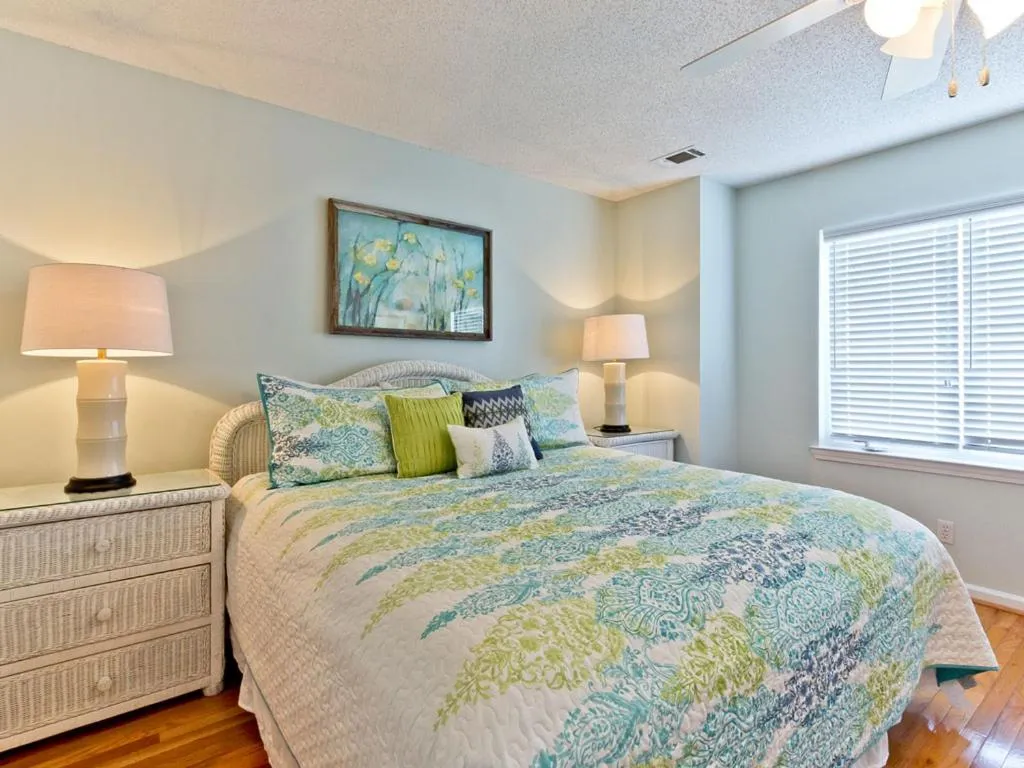 Bed in Atlantic Ocean 3