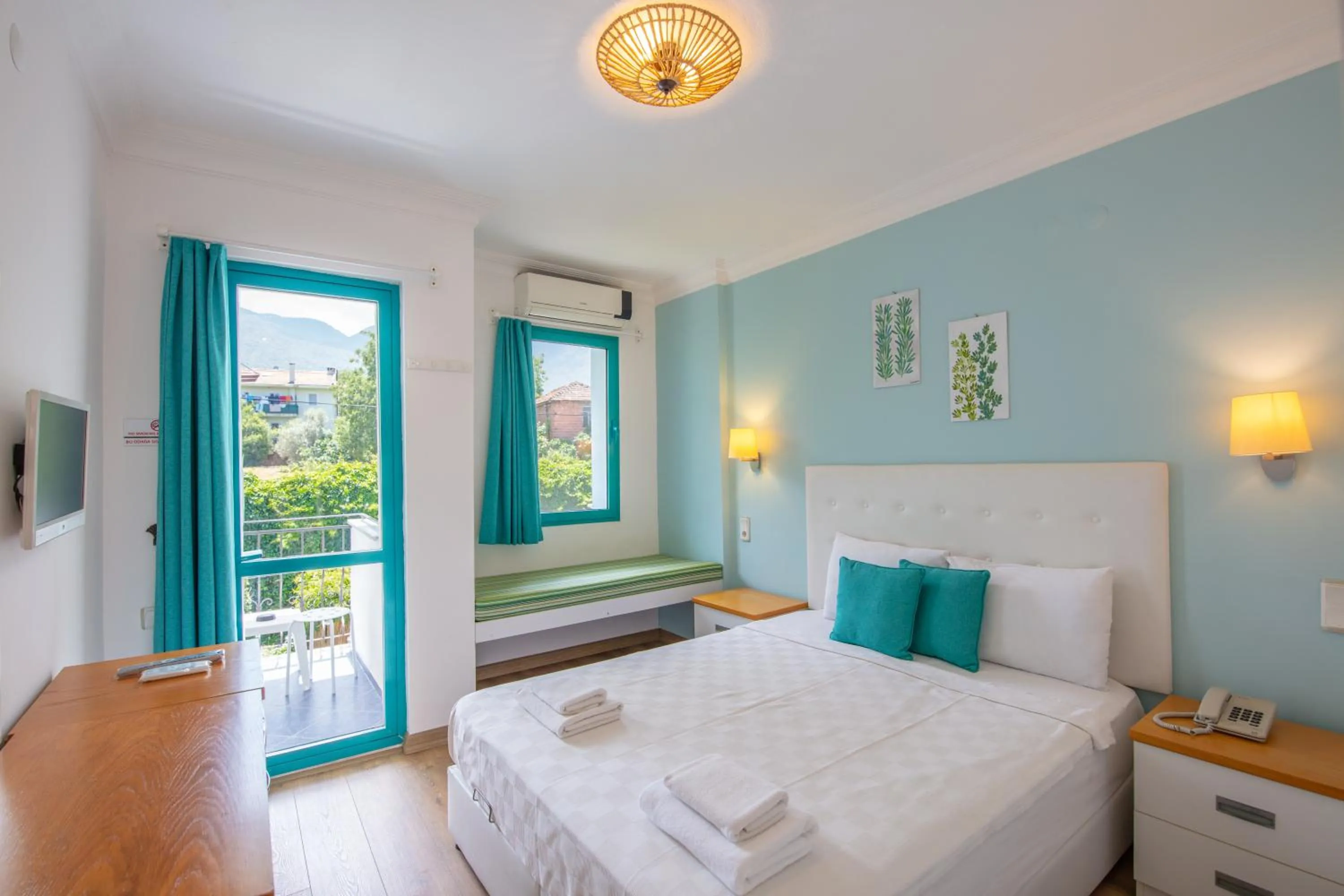 Bed in Monta Verde Hotel & Villas