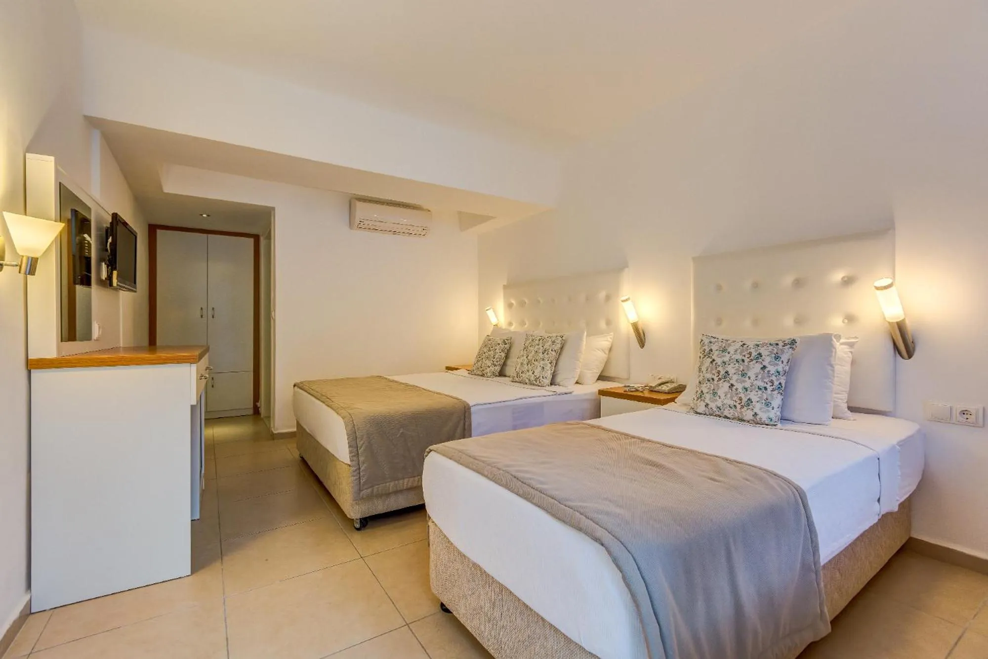 Bed in Monta Verde Hotel & Villas