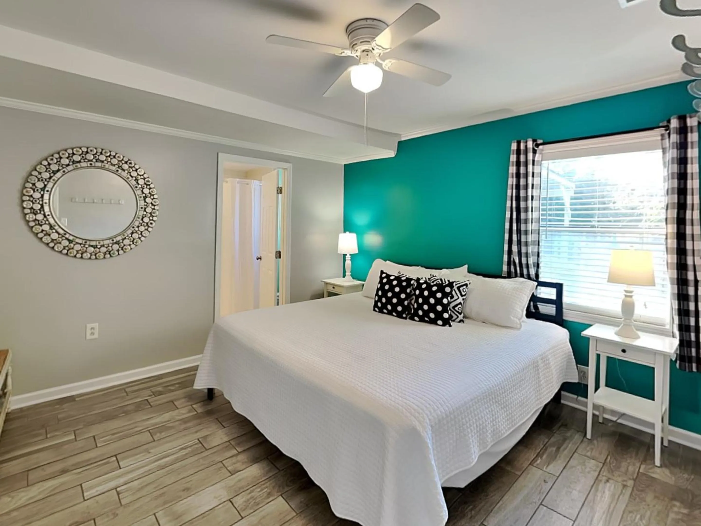 Bed in Horsepen Creek Cottage