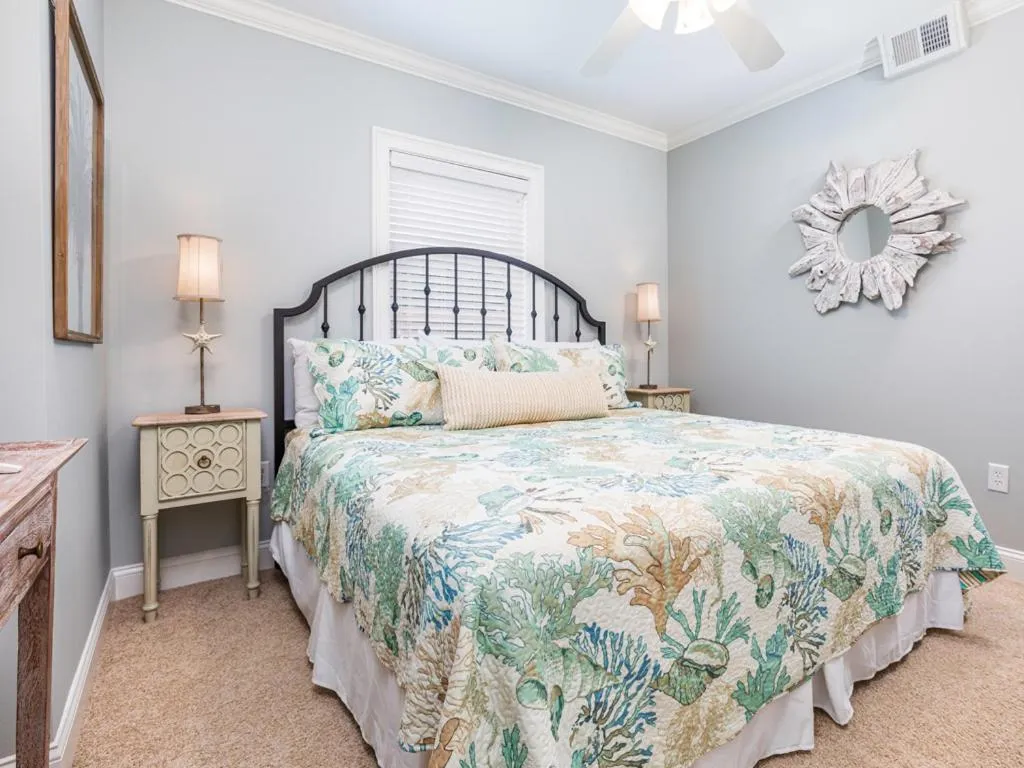 Bed in Brass Rail 206