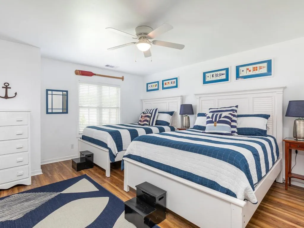 Bed in Weston Beach Place