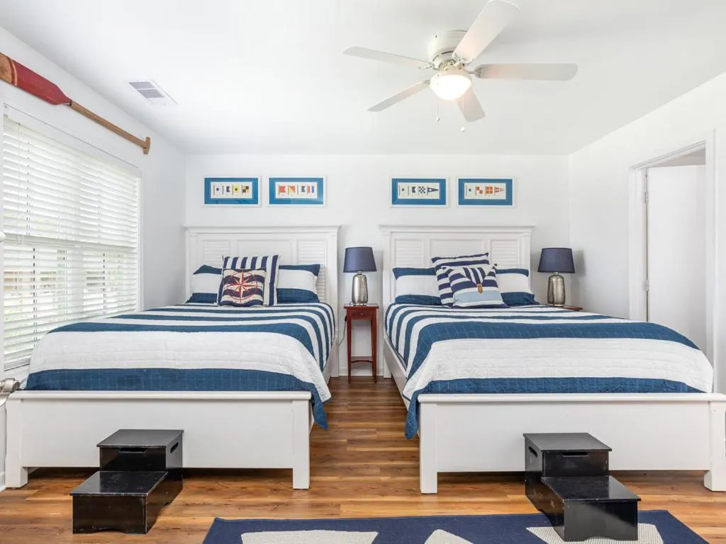 Bed in Weston Beach Place