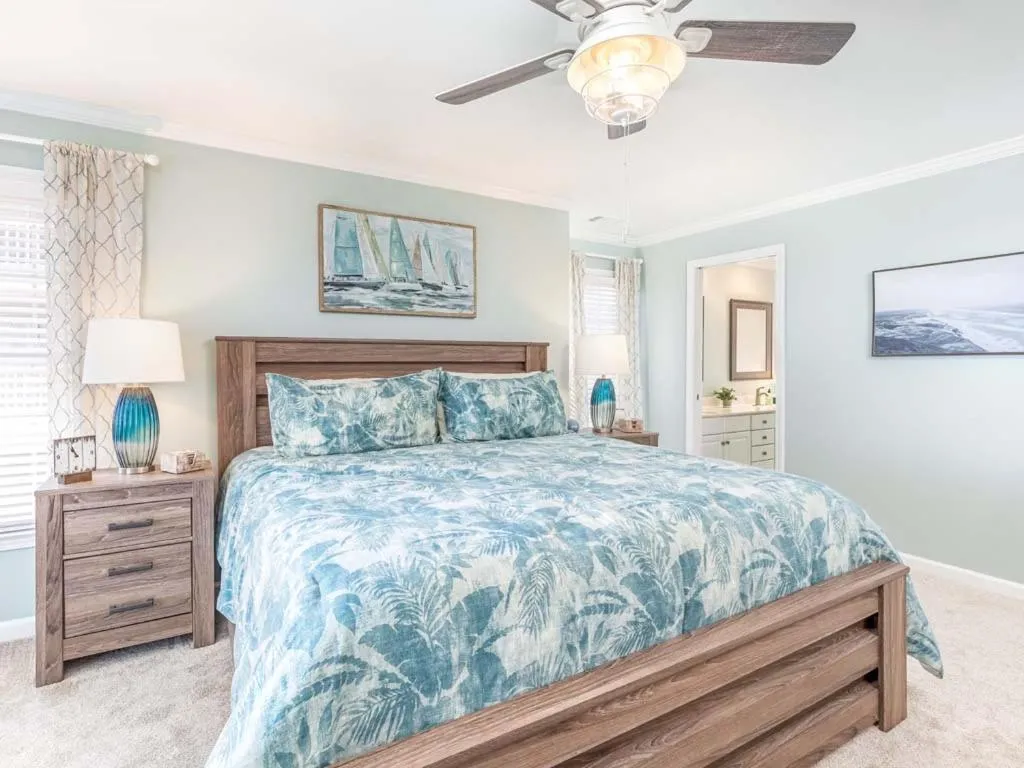 Bed in Dolphin Watch 4