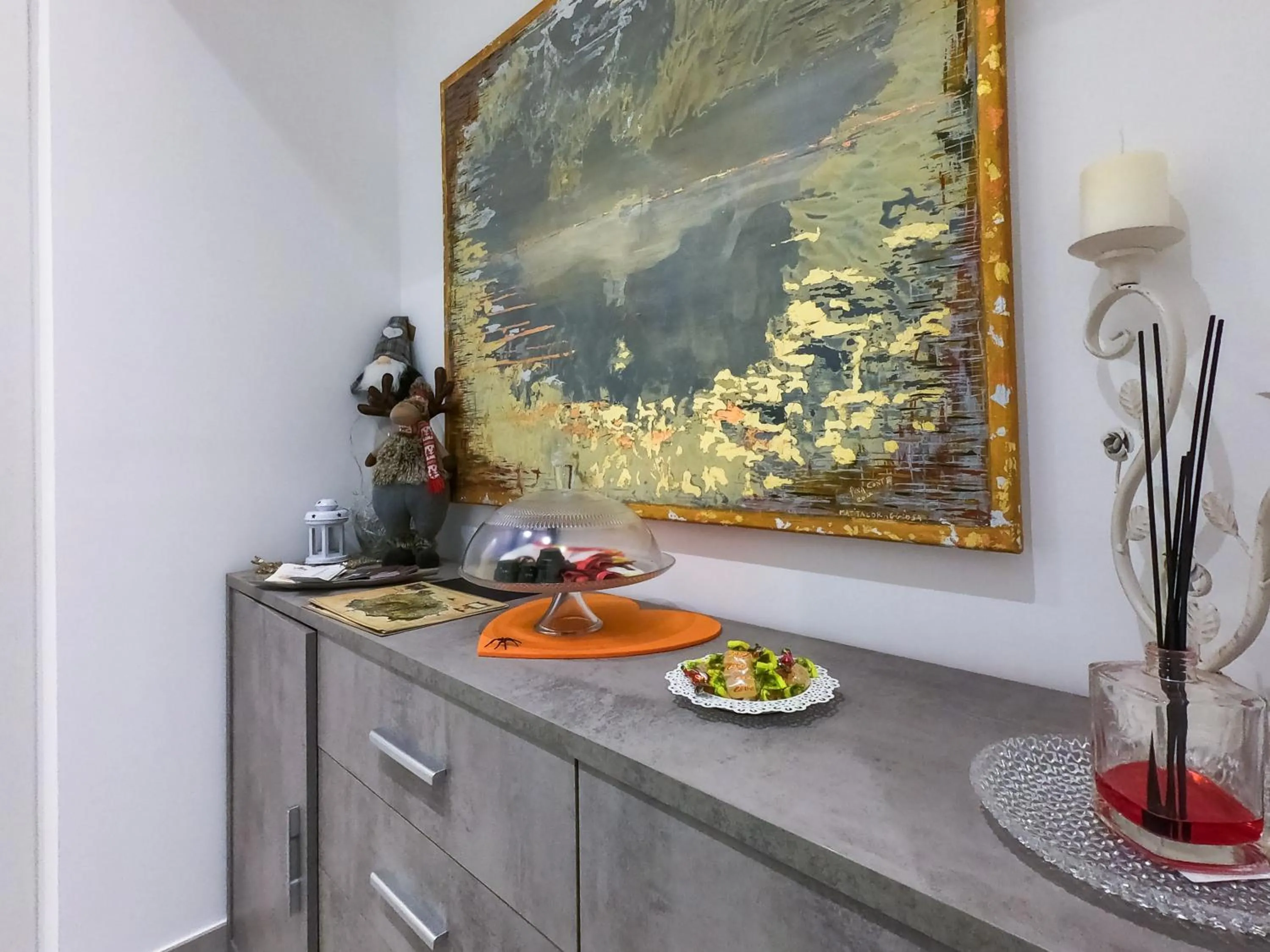 Food and drinks in Delphi Soggiorni Romantic Suites with Private Terrace - Ischia Porto