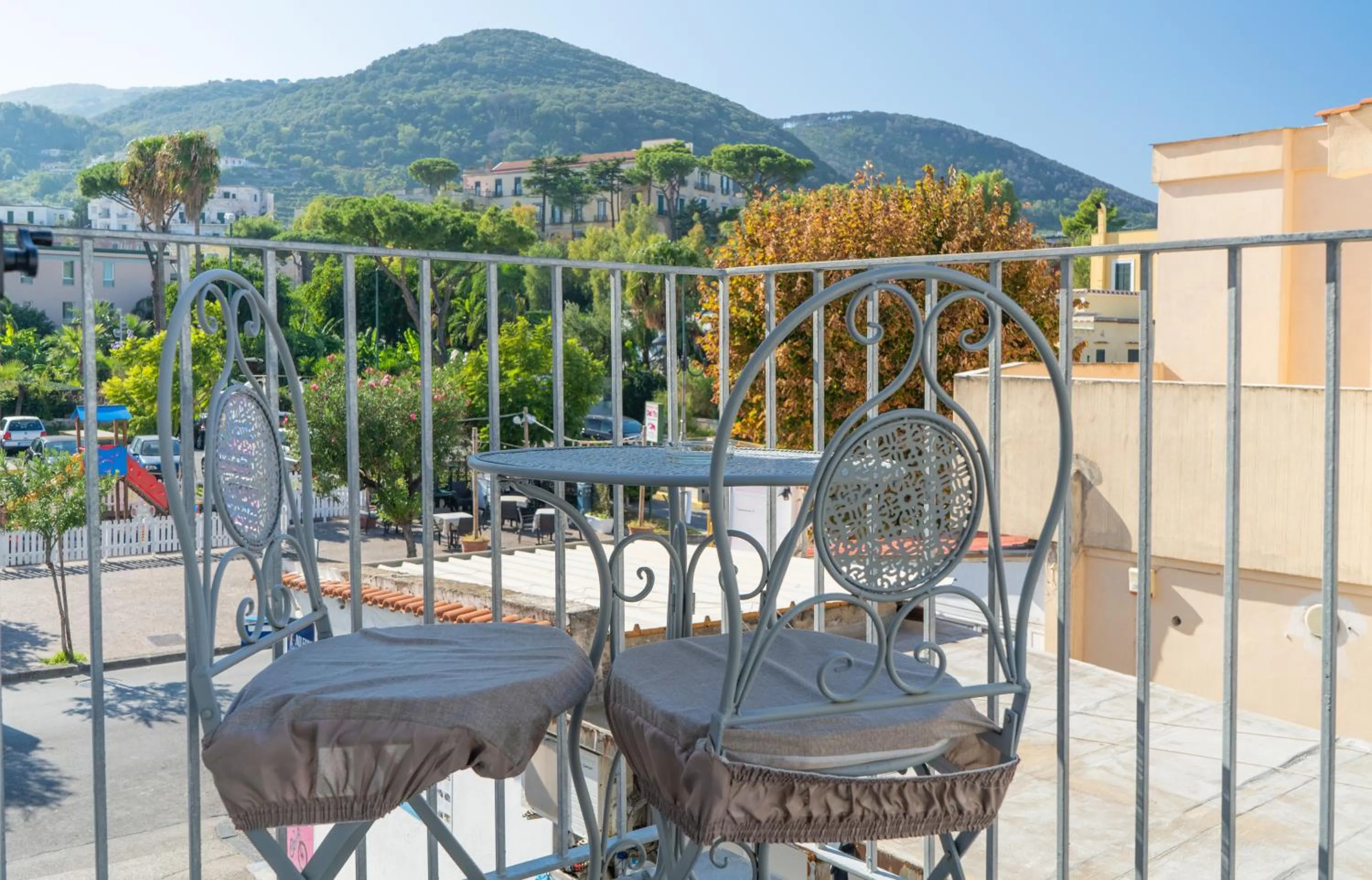 Spring in Delphi Soggiorni Romantic Suites with Private Terrace - Ischia Porto