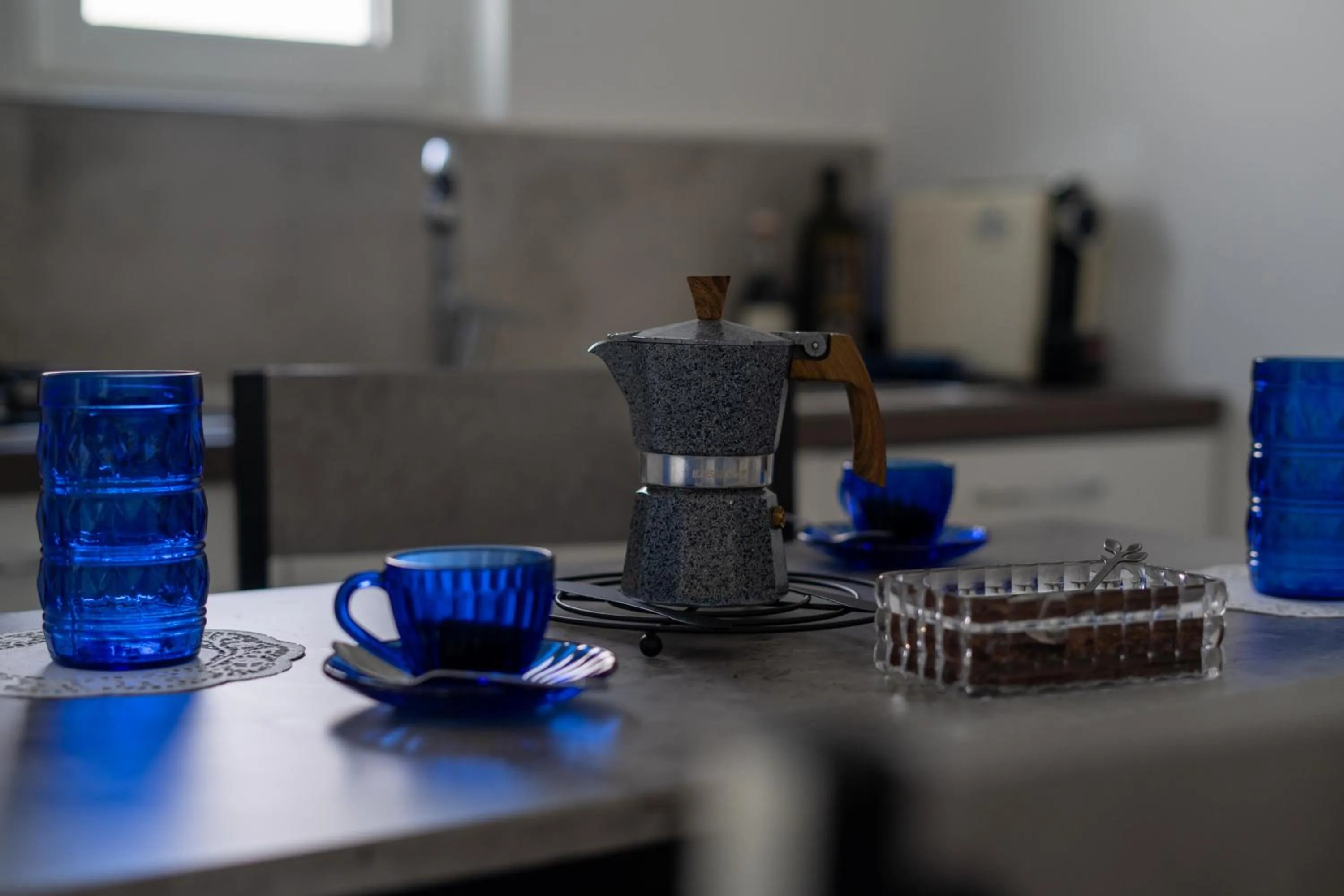 Coffee/tea facilities in Delphi Soggiorni Romantic Suites with Private Terrace - Ischia Porto
