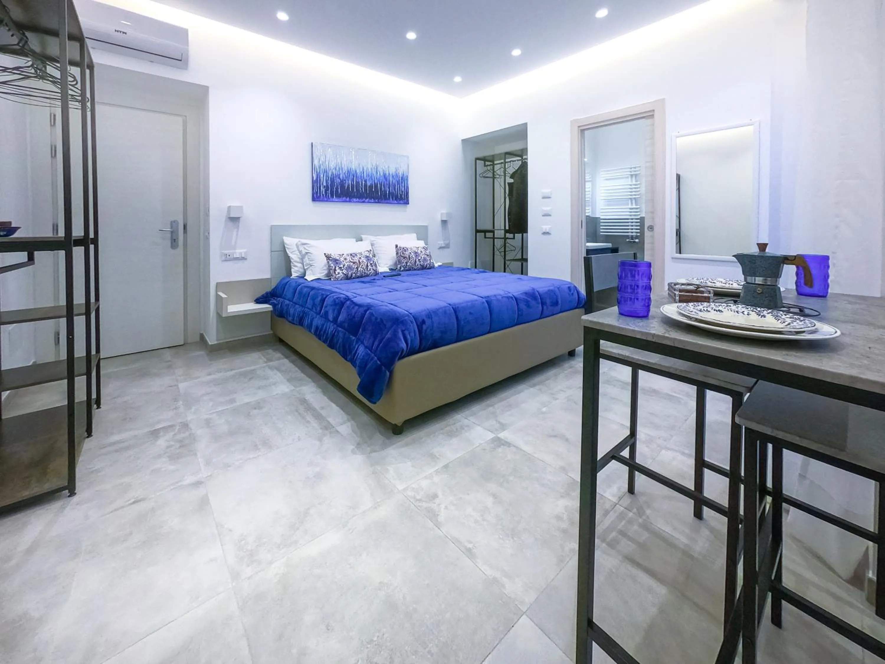 Bed in Delphi Soggiorni Romantic Suites with Private Terrace - Ischia Porto
