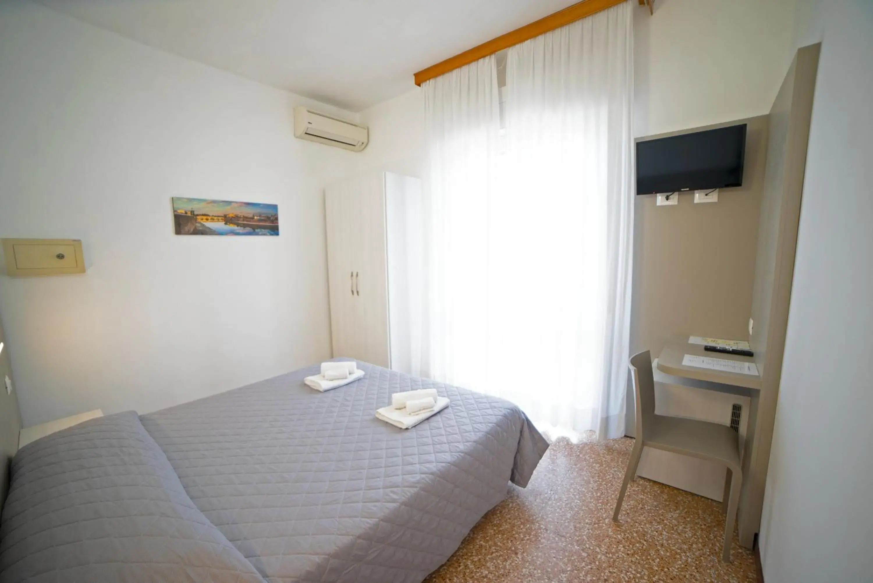 Bed in Hotel Ischia Bed in Hotel Ischia