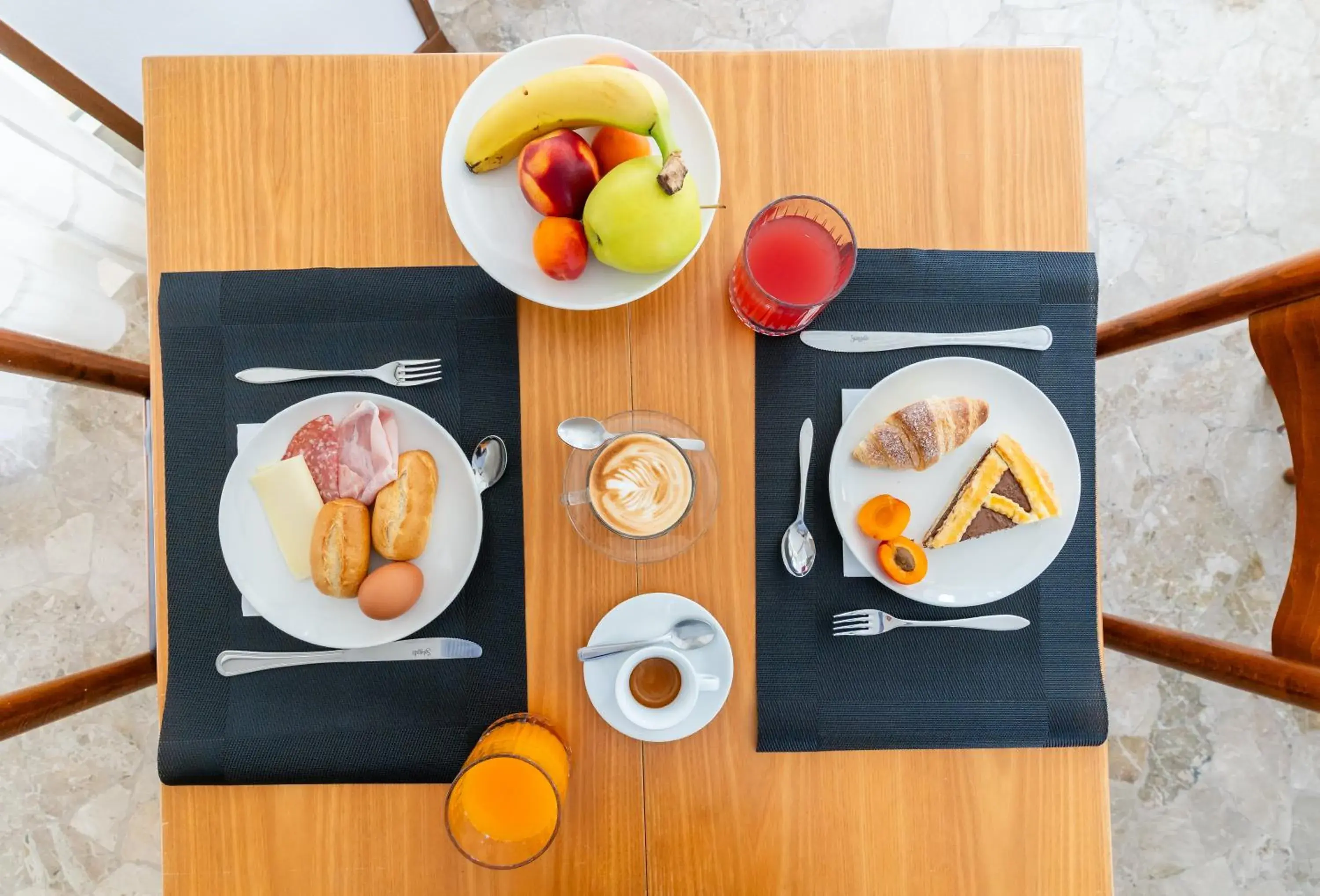 Restaurant/places to eat in Hotel Ischia Restaurant/places to eat in Hotel Ischia