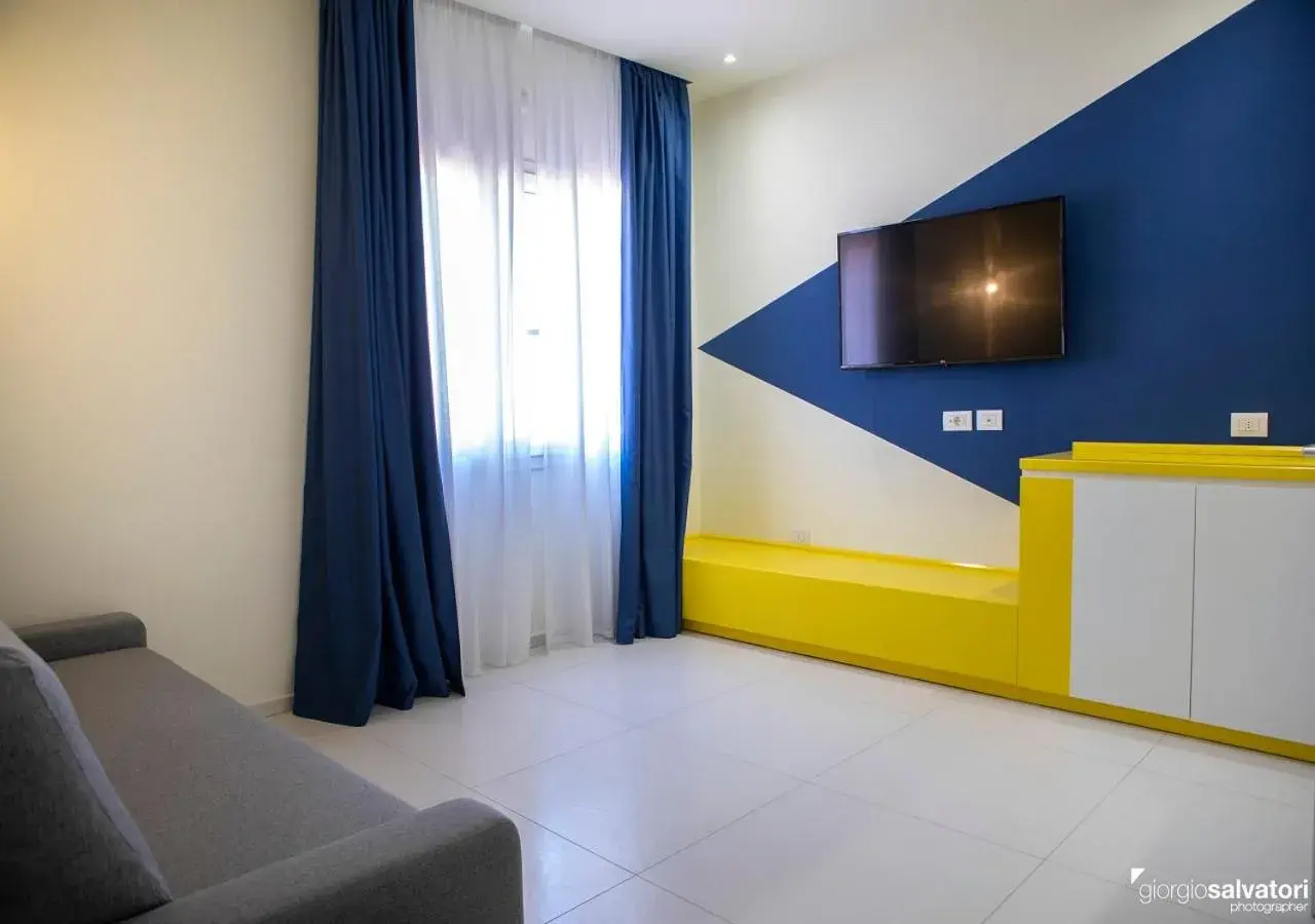 Living room, TV/Entertainment Center in Hotel Trevi