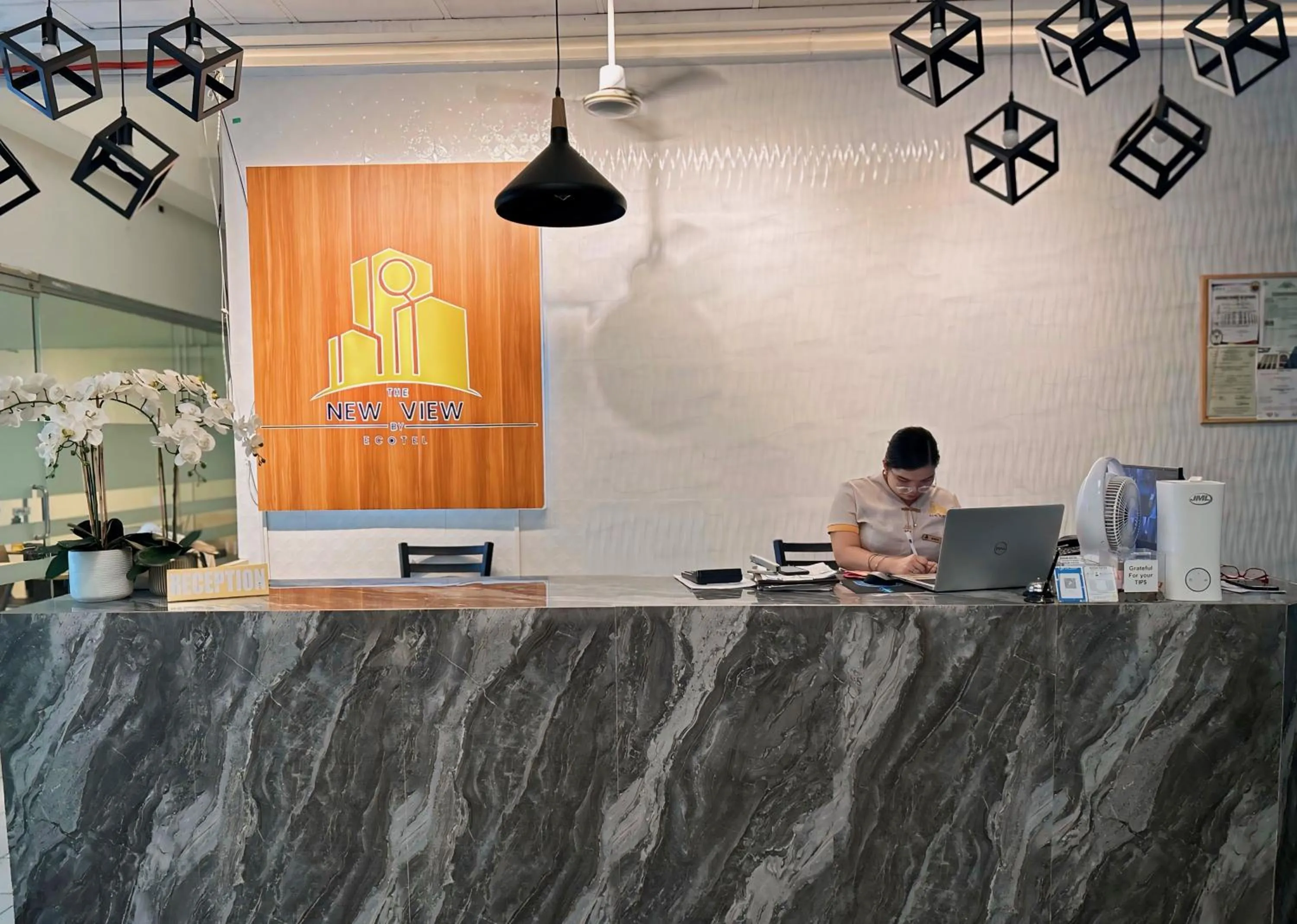 People in The New View by Ecotel