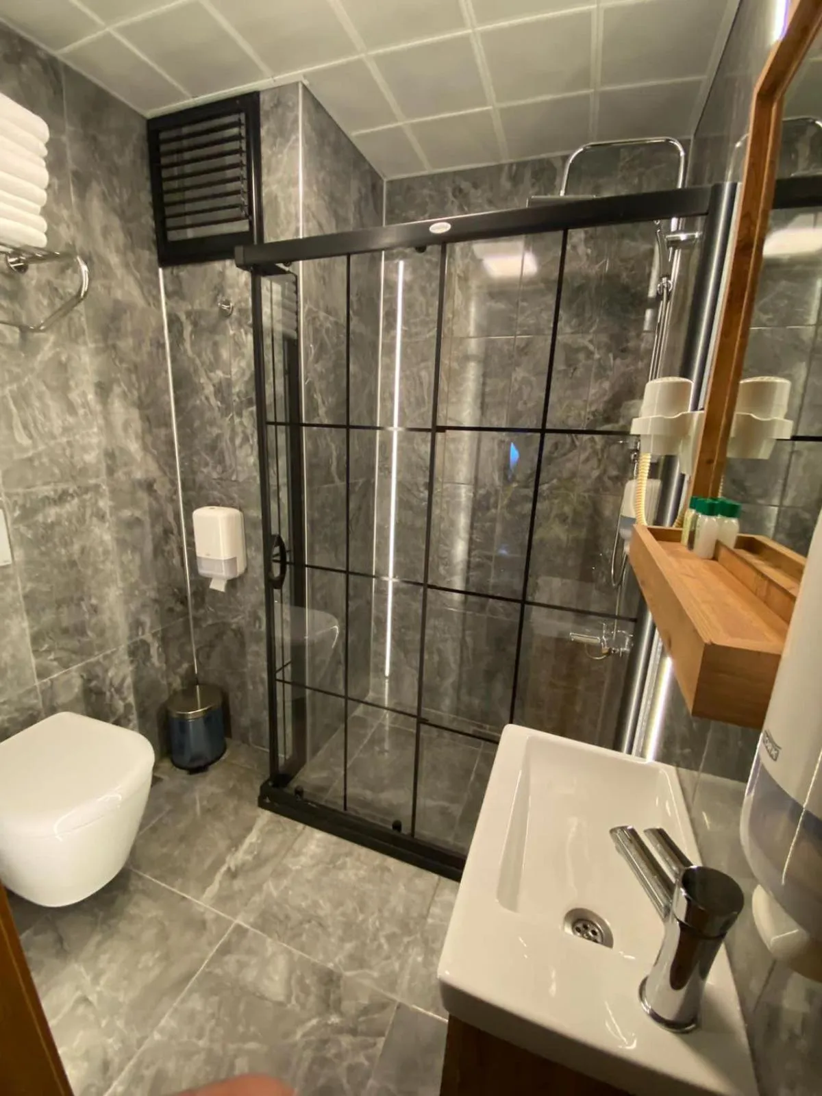 Toilet in Rhisos Gold Otel