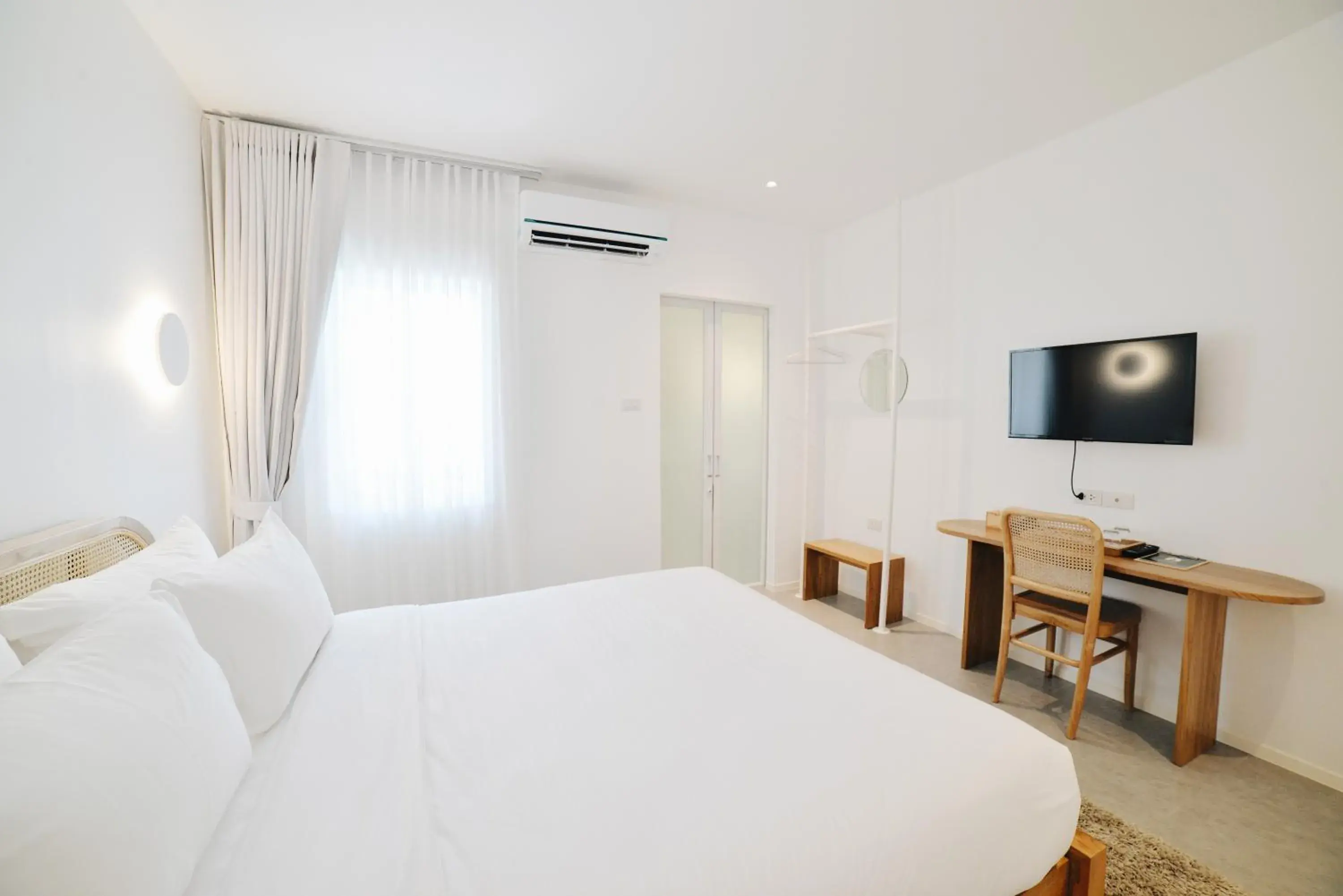 Photo of the whole room, Bed in Evergreen Cafe and Hotel Photo of the whole room, Bed in Evergreen Cafe and Hotel