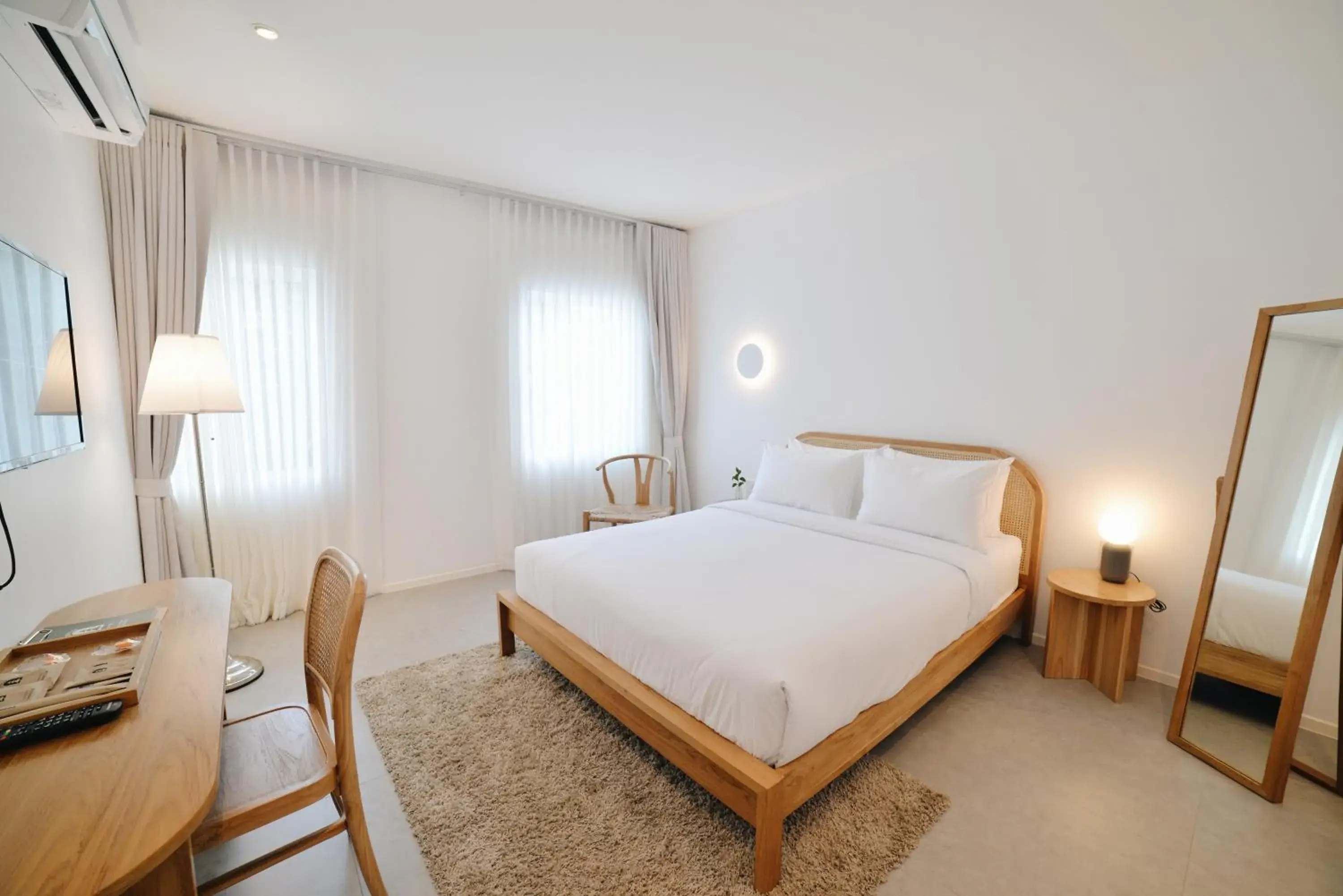 Photo of the whole room, Bed in Evergreen Cafe and Hotel Photo of the whole room, Bed in Evergreen Cafe and Hotel