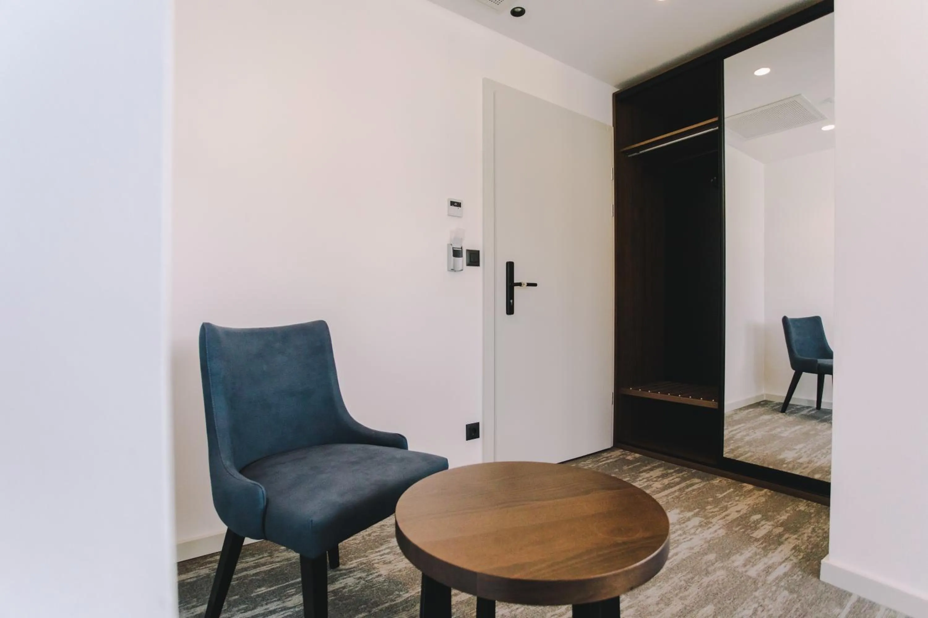 Seating area in Hotel Batuda