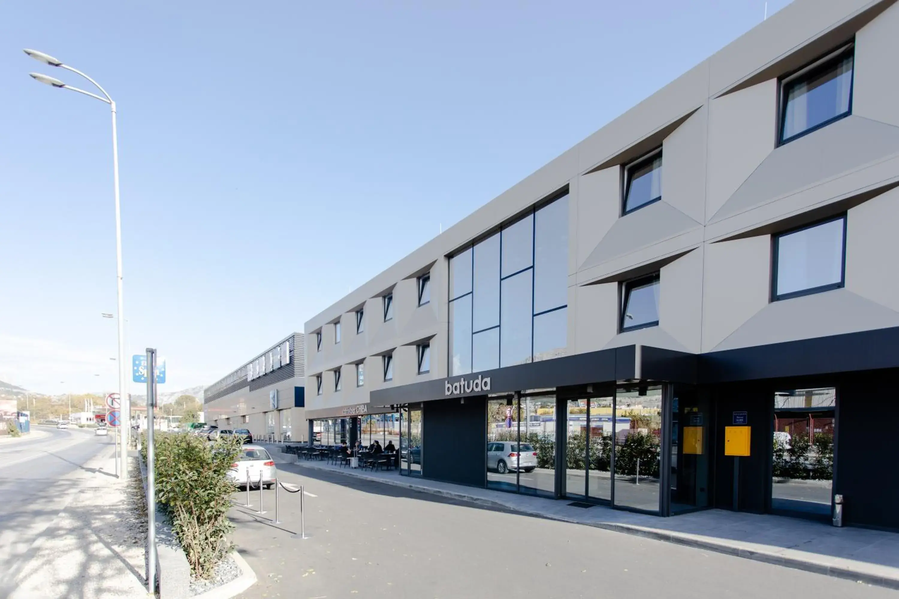 Property building in Hotel Batuda Property building in Hotel Batuda