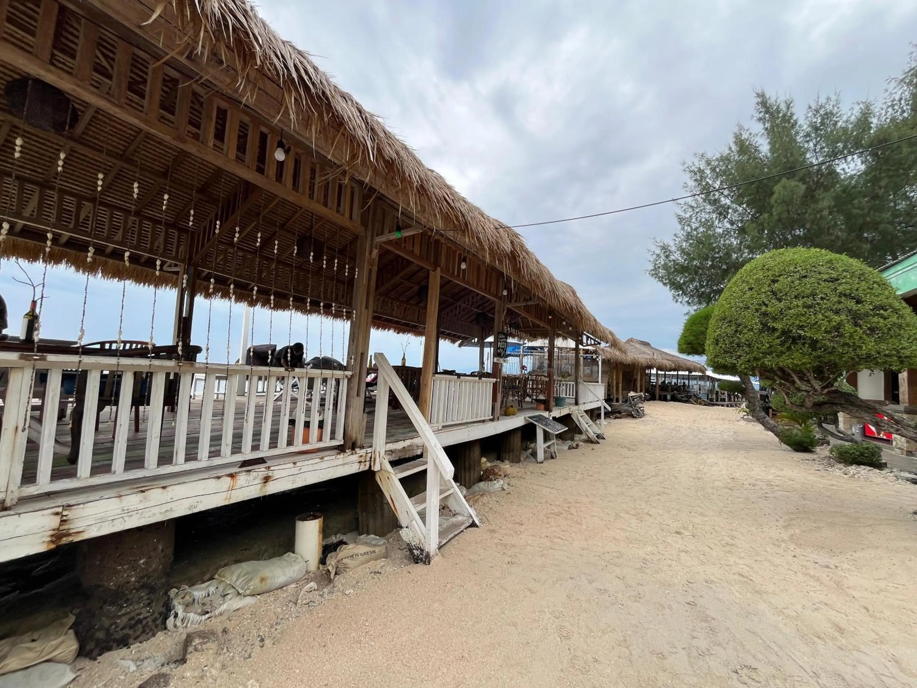 Restaurant/places to eat in Coral Beach Seaside