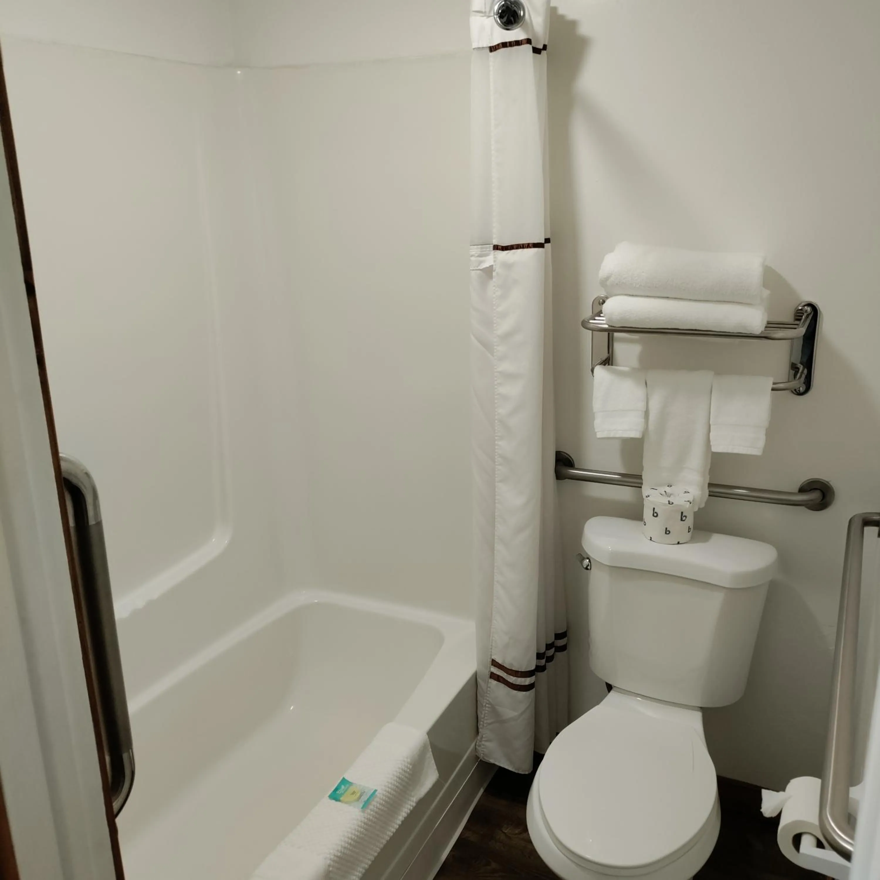 Bathroom in High Desert Inn