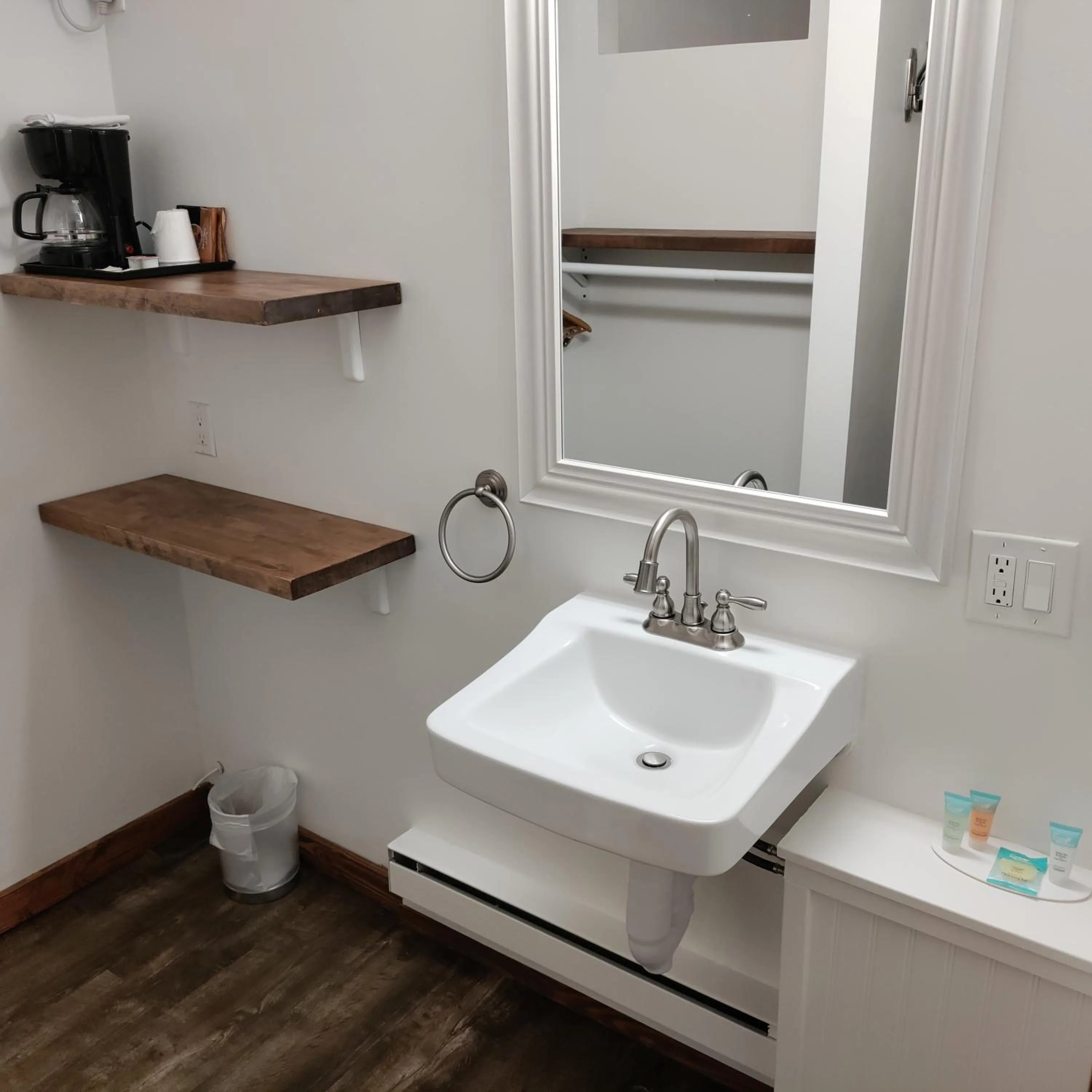 Bathroom in High Desert Inn