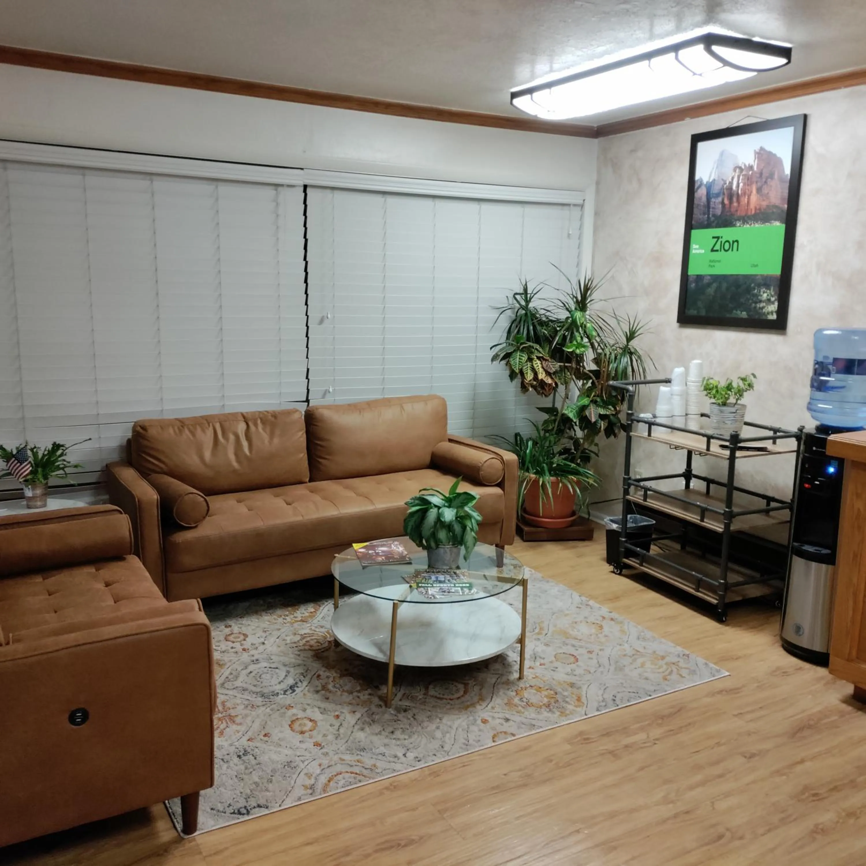 Lobby or reception in High Desert Inn