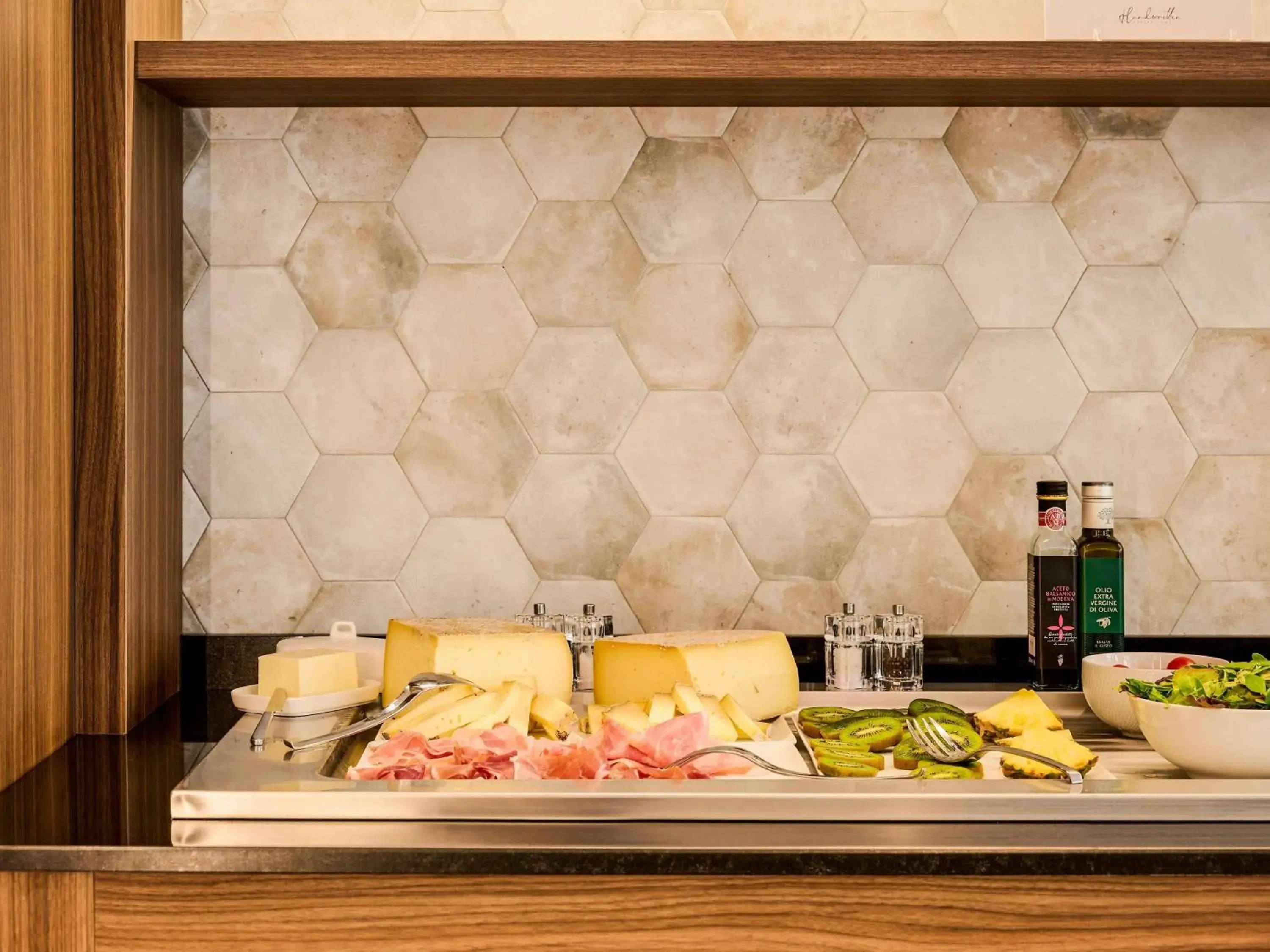 Breakfast in Hotel Giacomo Morra Alba - Handwritten Collection Breakfast in Hotel Giacomo Morra Alba - Handwritten Collection