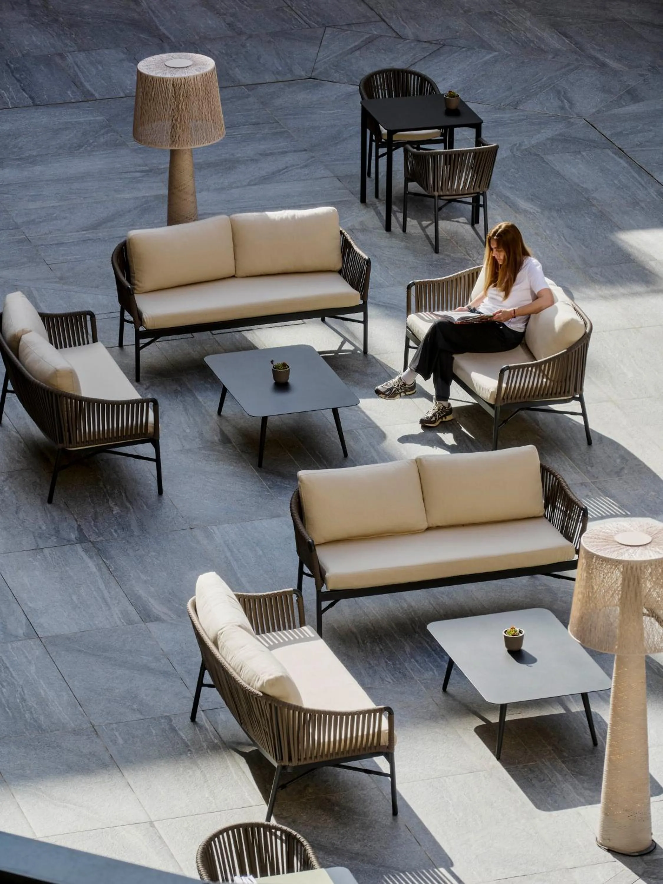 Patio in Hotel Giacomo Morra Alba - Handwritten Collection