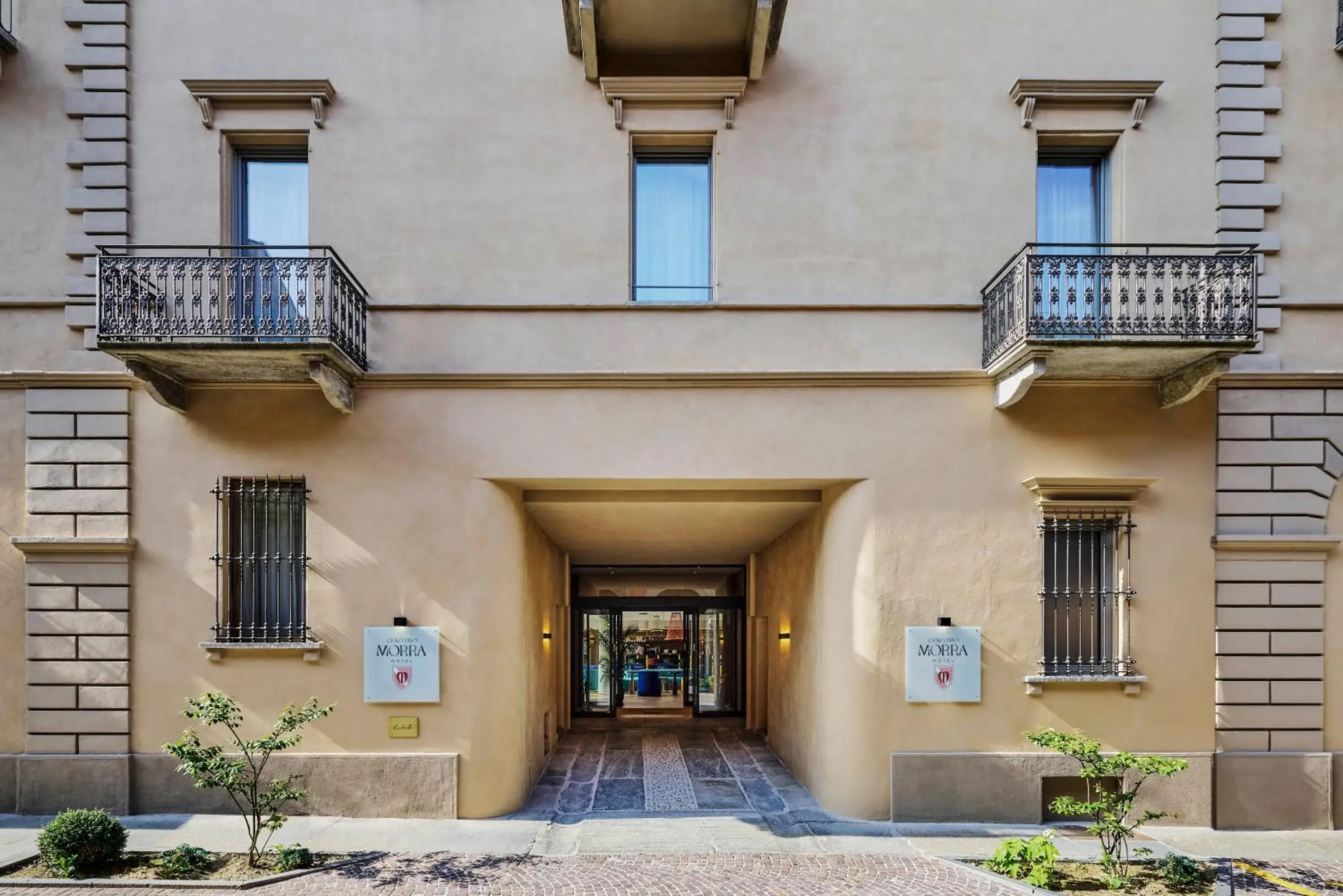 Property building in Hotel Giacomo Morra Alba - Handwritten Collection Property building in Hotel Giacomo Morra Alba - Handwritten Collection