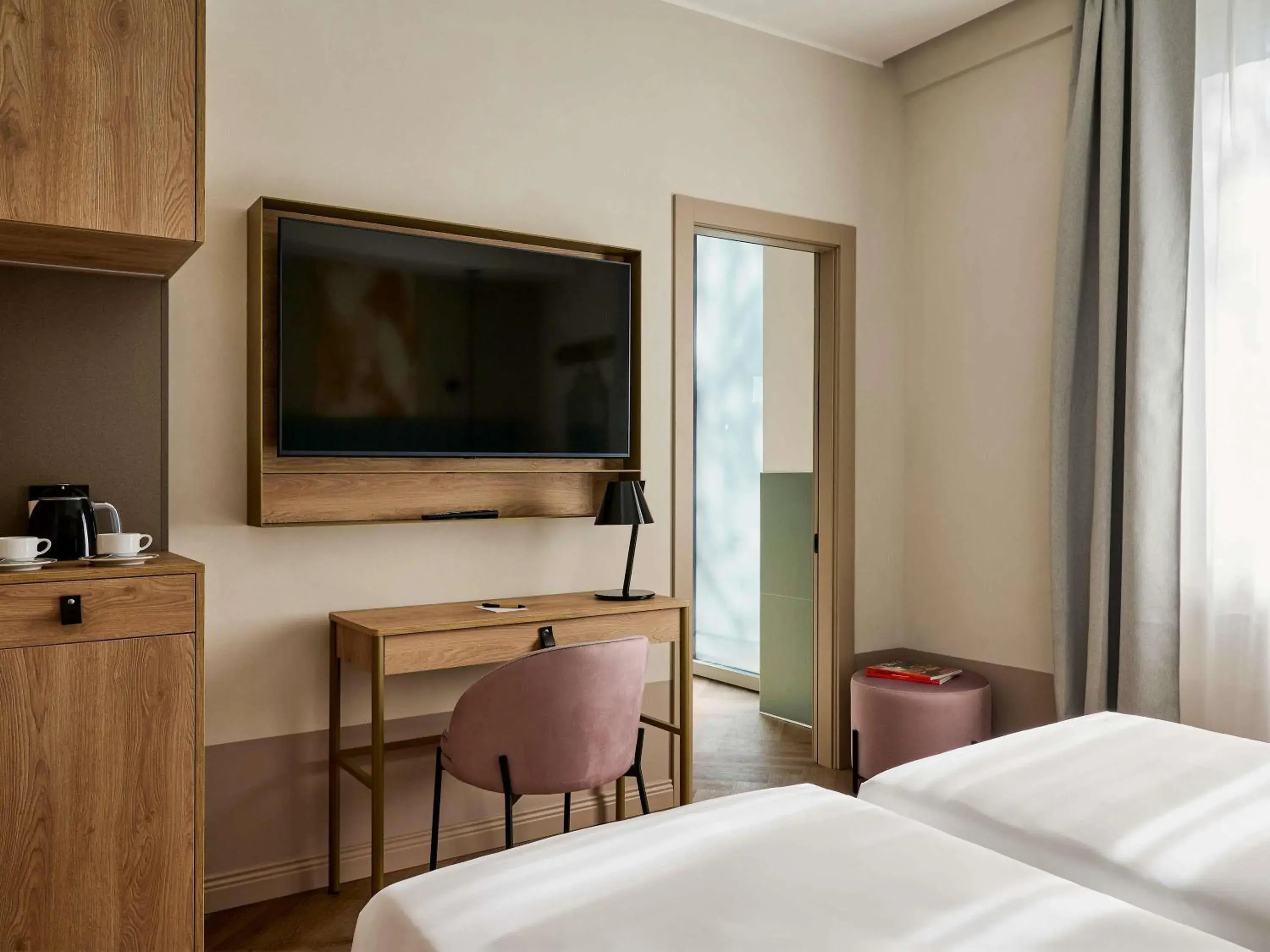 Bedroom, Bed in Hotel Giacomo Morra Alba - Handwritten Collection Bedroom, Bed in Hotel Giacomo Morra Alba - Handwritten Collection