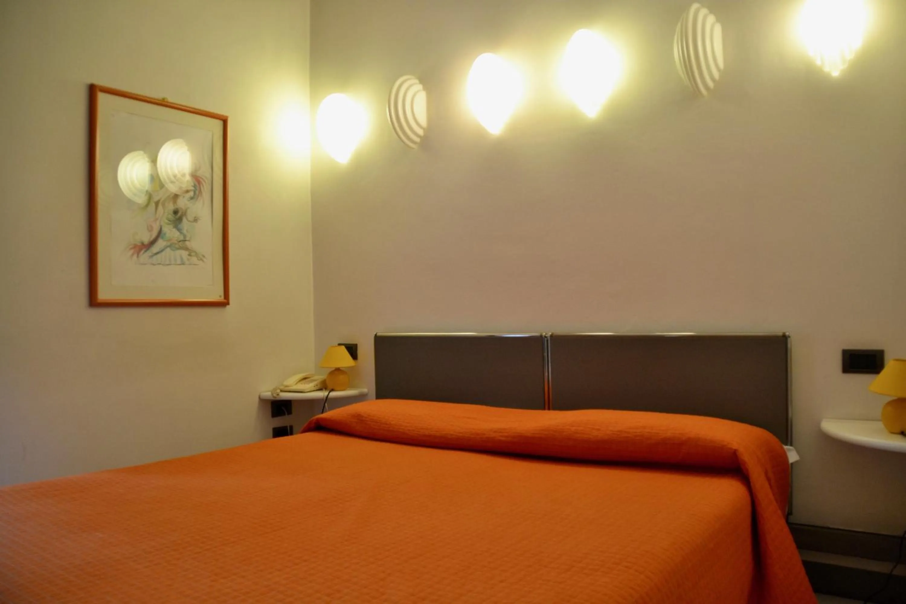 Bed in Hotel Italia