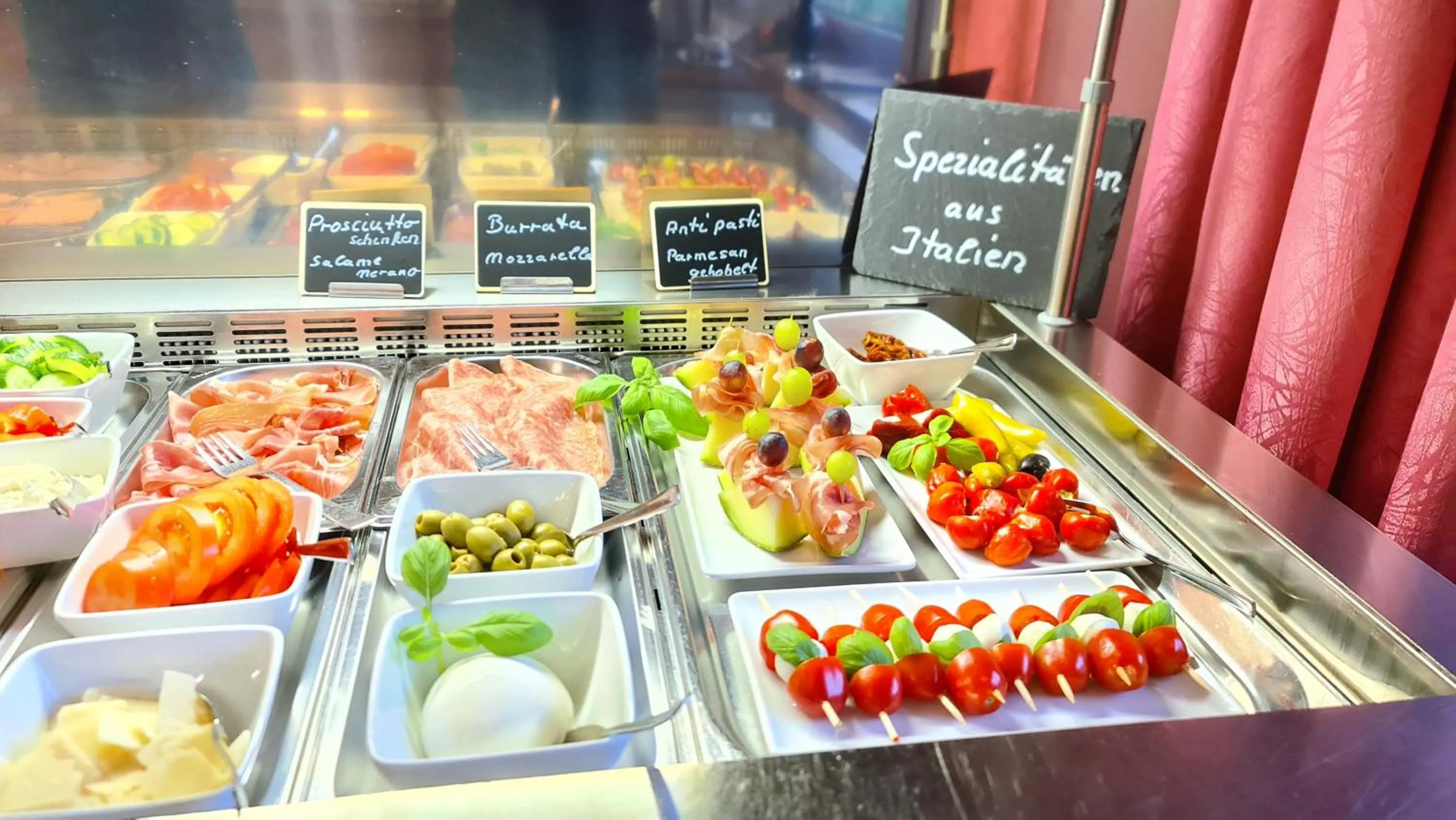 Buffet breakfast in Thermenhotel Tannenhof - Ihr Wohlfühl-Hotel
